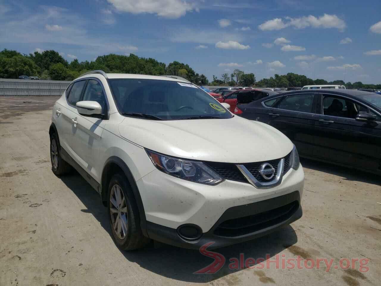 JN1BJ1CP1HW034657 2017 NISSAN ROGUE