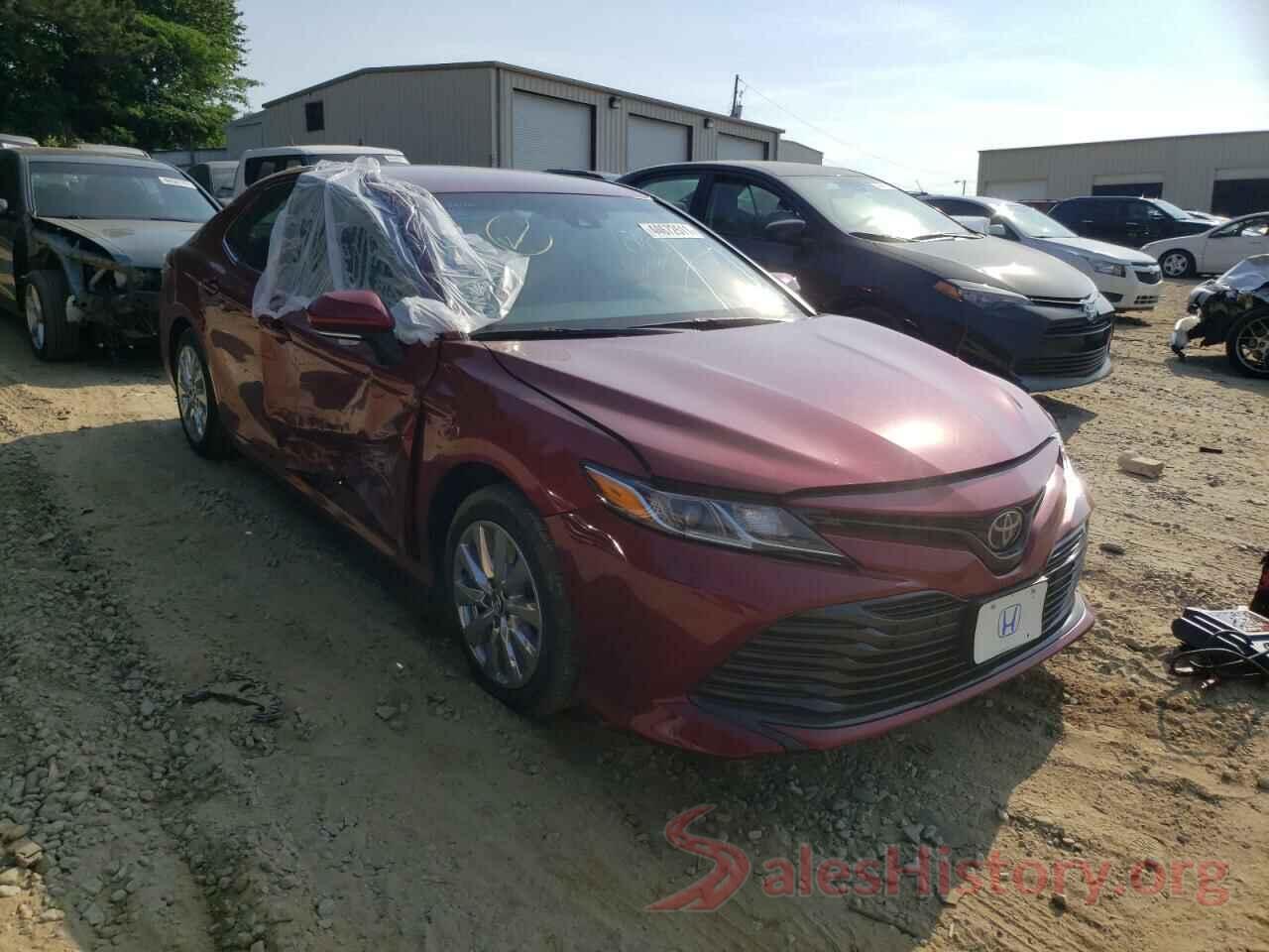 4T1B11HK0JU567963 2018 TOYOTA CAMRY