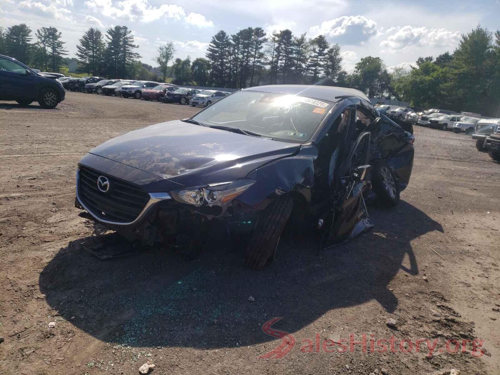 3MZBN1U77JM162811 2018 MAZDA 3