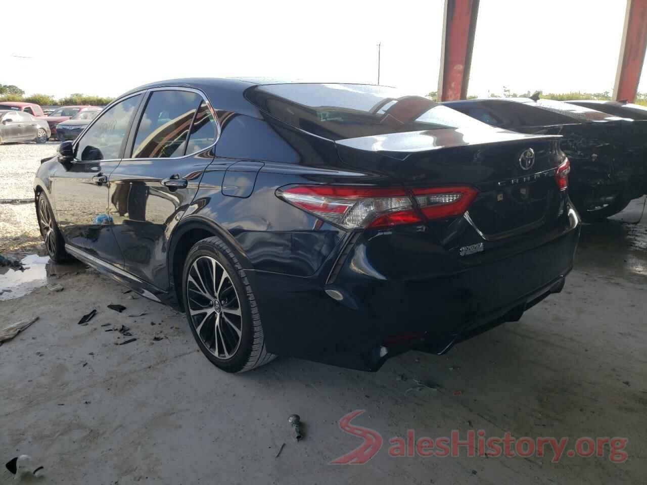 4T1B11HK7JU520803 2018 TOYOTA CAMRY