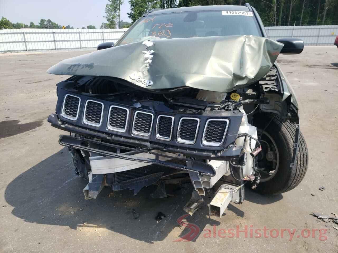 3C4NJCAB5JT122264 2018 JEEP COMPASS