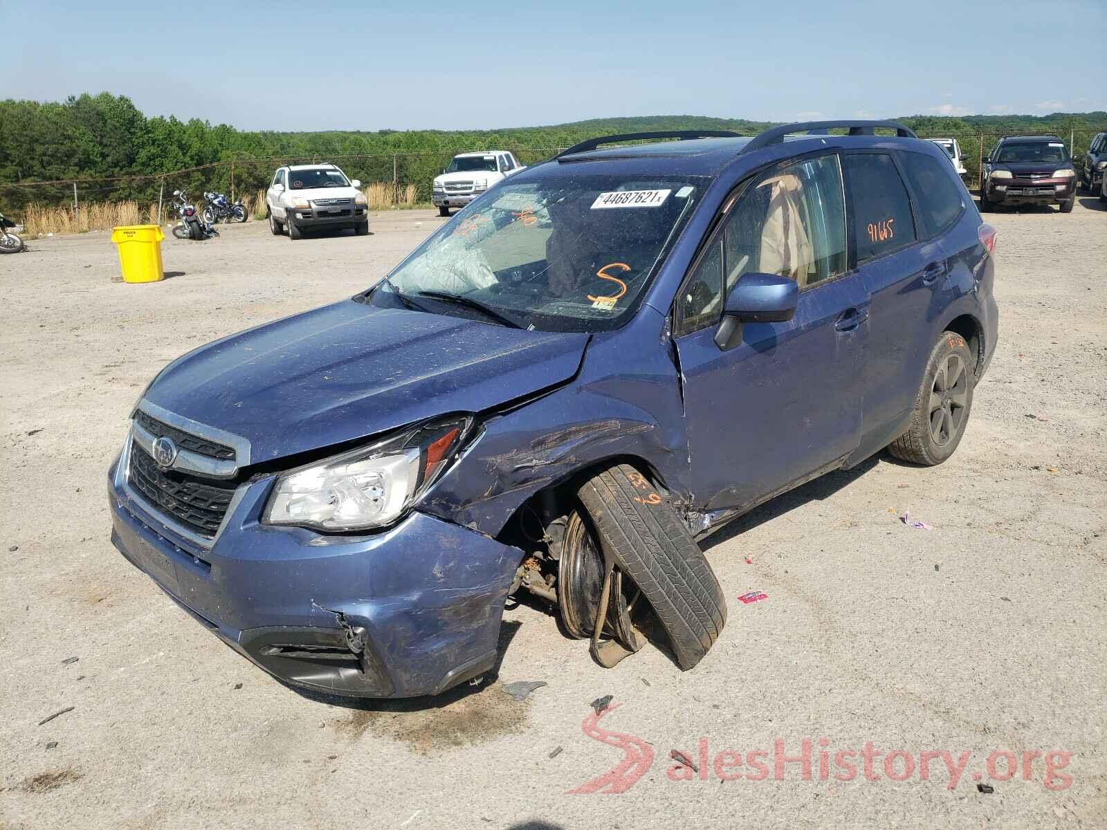 JF2SJAGC4JH479023 2018 SUBARU FORESTER