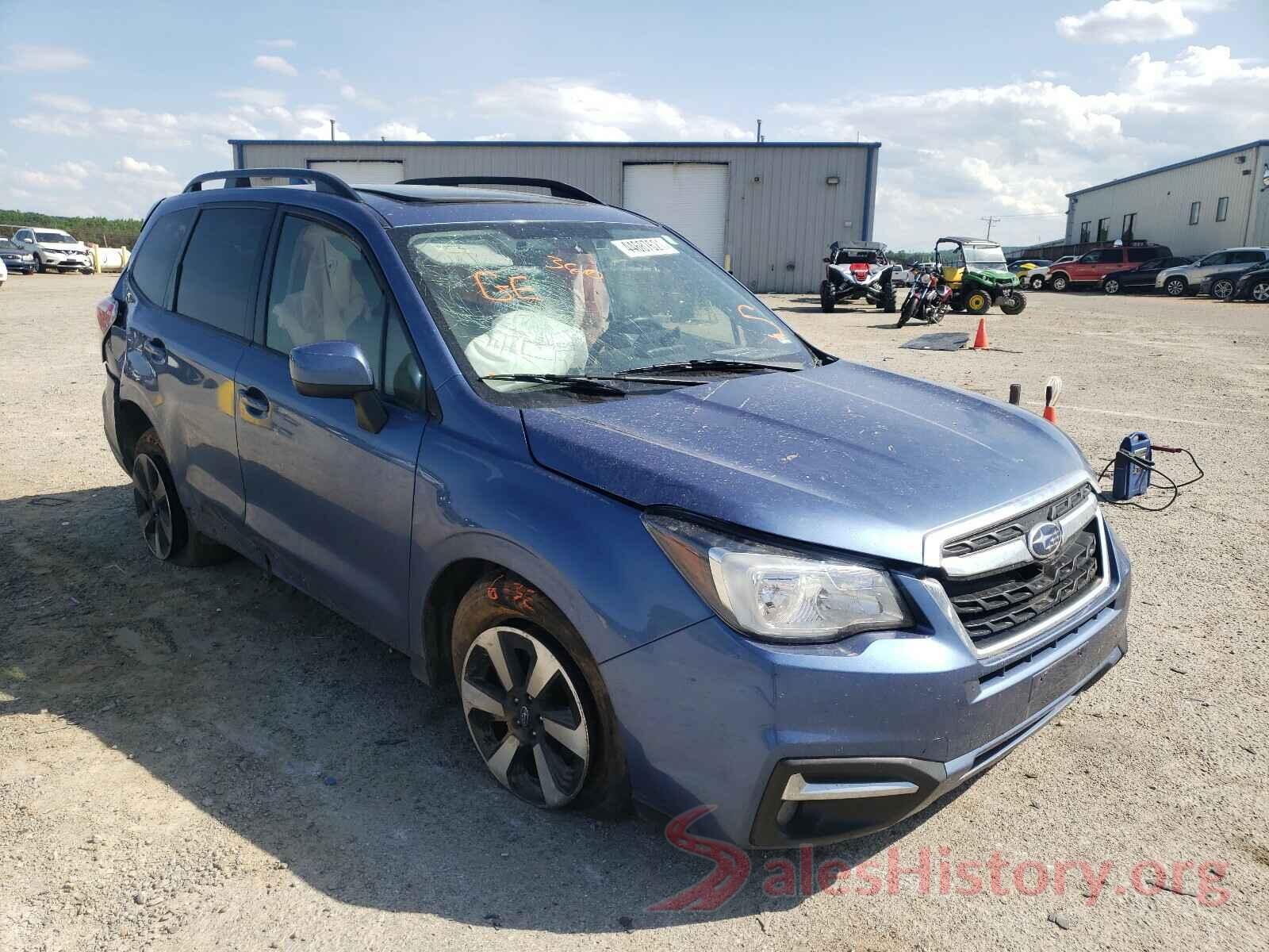 JF2SJAGC4JH479023 2018 SUBARU FORESTER