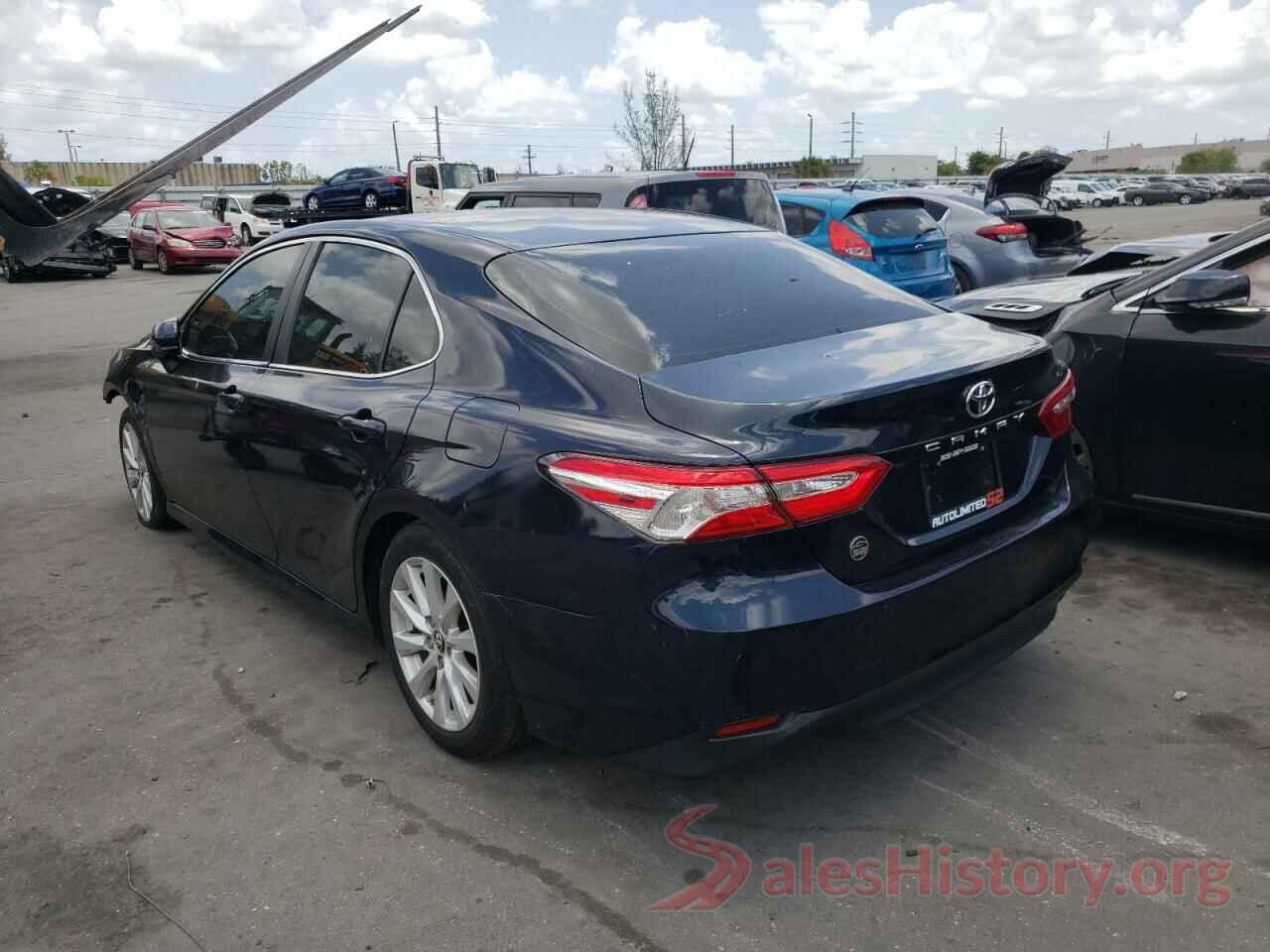 4T1B11HK1JU634005 2018 TOYOTA CAMRY