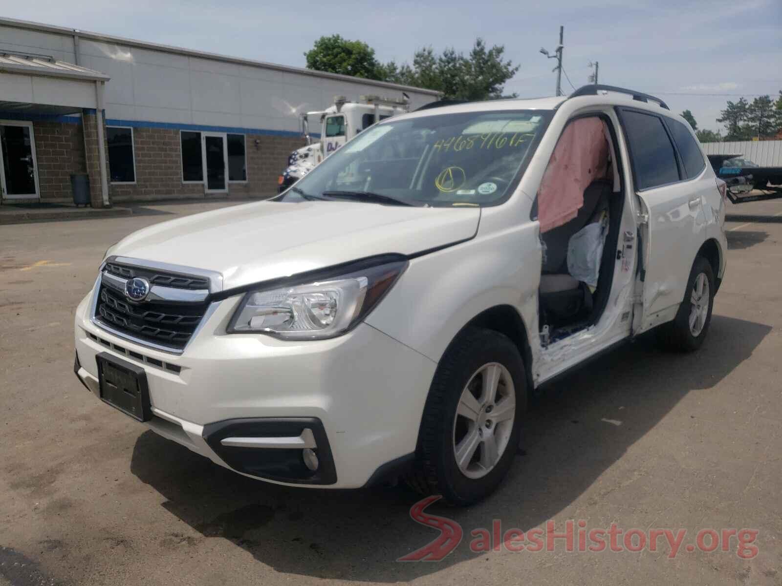 JF2SJAJCXJH616197 2018 SUBARU FORESTER