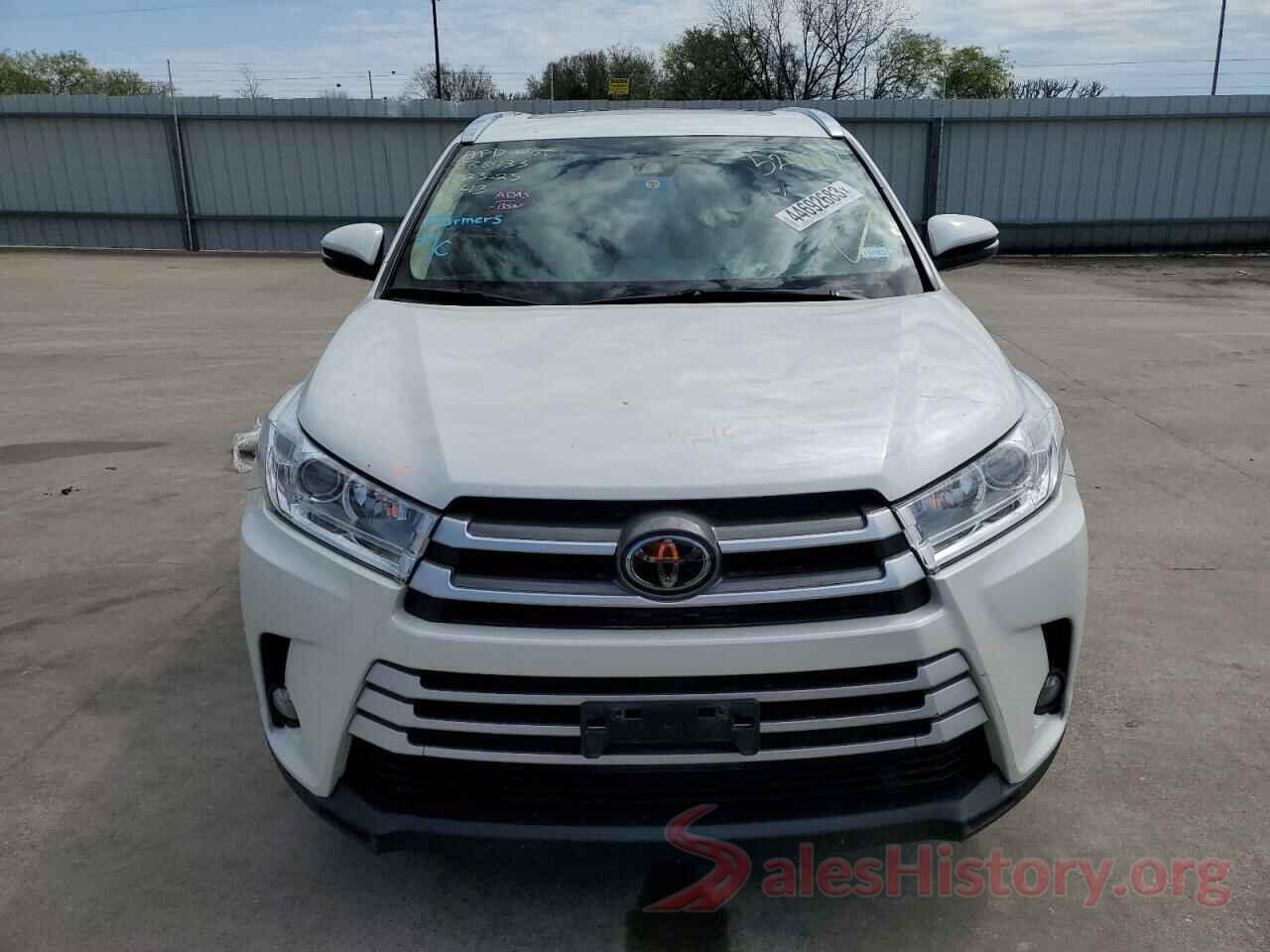 5TDKZRFH8JS529761 2018 TOYOTA HIGHLANDER