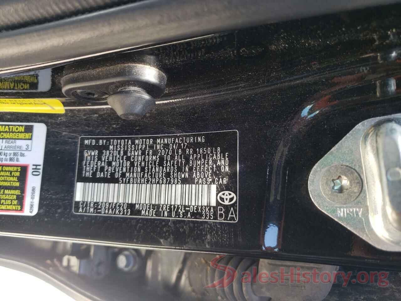 5YFBURHE2HP687985 2017 TOYOTA COROLLA