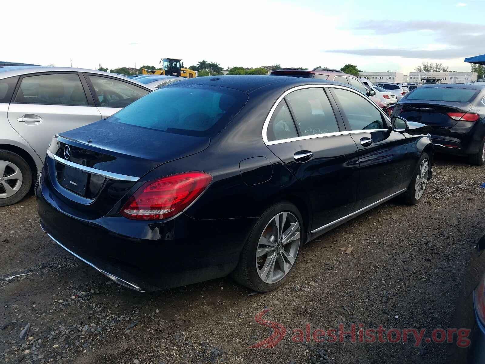 55SWF4JB0JU278804 2018 MERCEDES-BENZ C CLASS