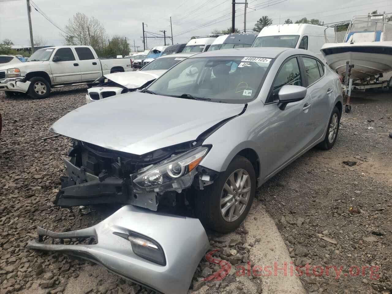 3MZBN1U77JM235109 2018 MAZDA 3