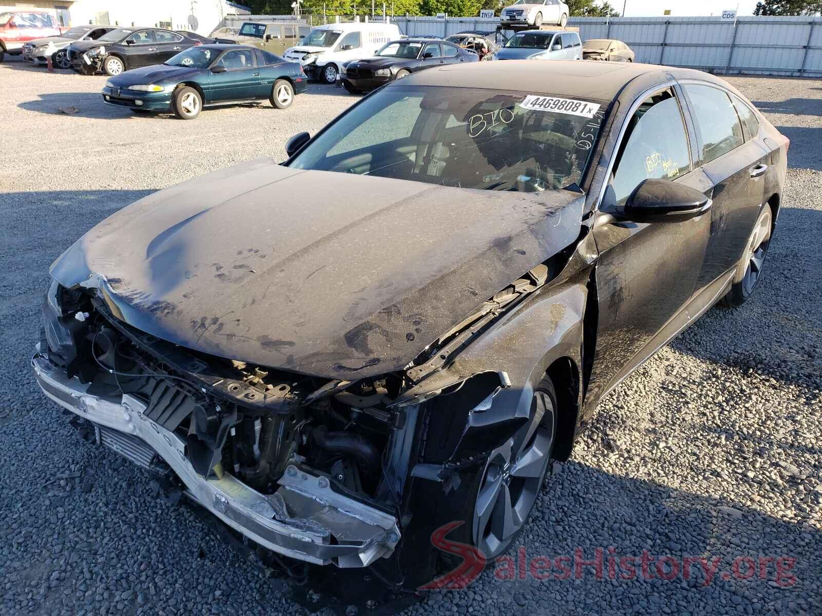 1HGCV1F9XJA065395 2018 HONDA ACCORD