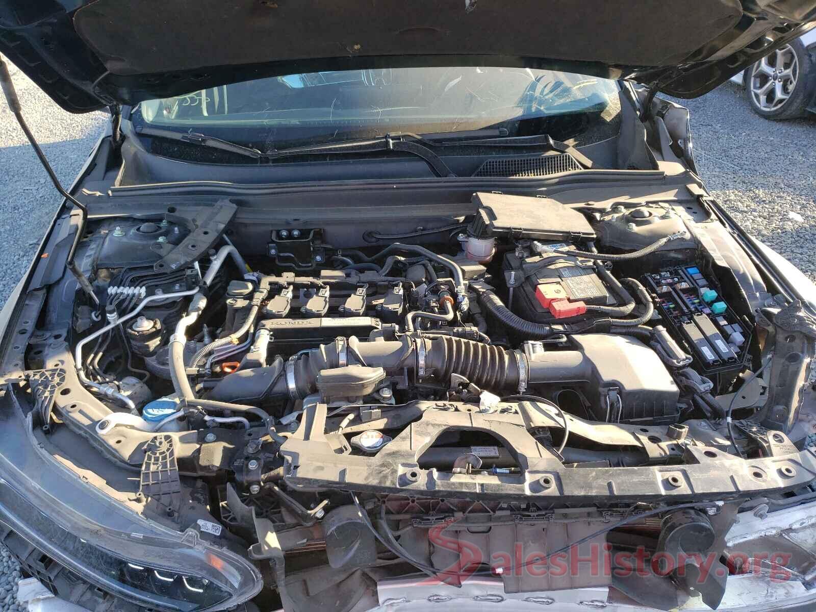 1HGCV1F9XJA065395 2018 HONDA ACCORD