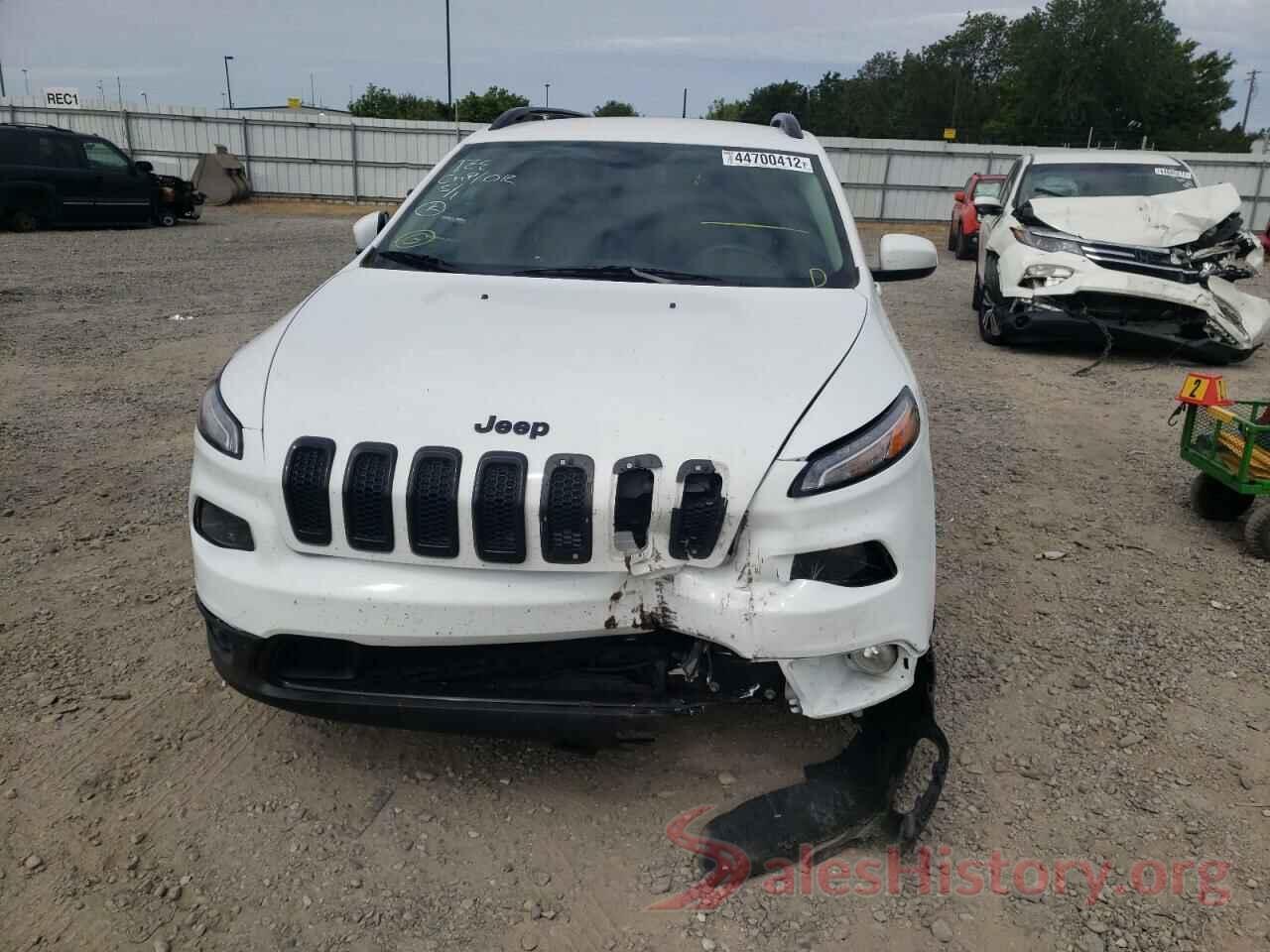 1C4PJLCBXJD557115 2018 JEEP CHEROKEE