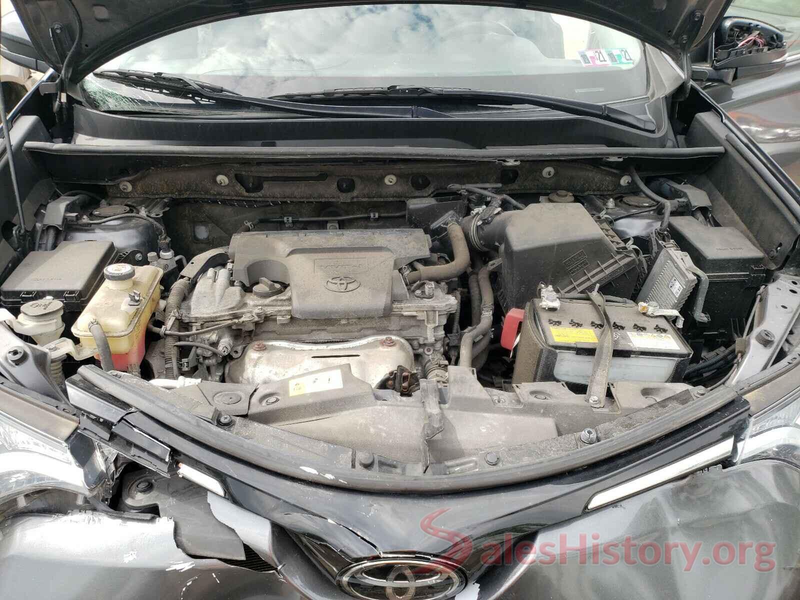 JTMRFREV1HD210285 2017 TOYOTA RAV4