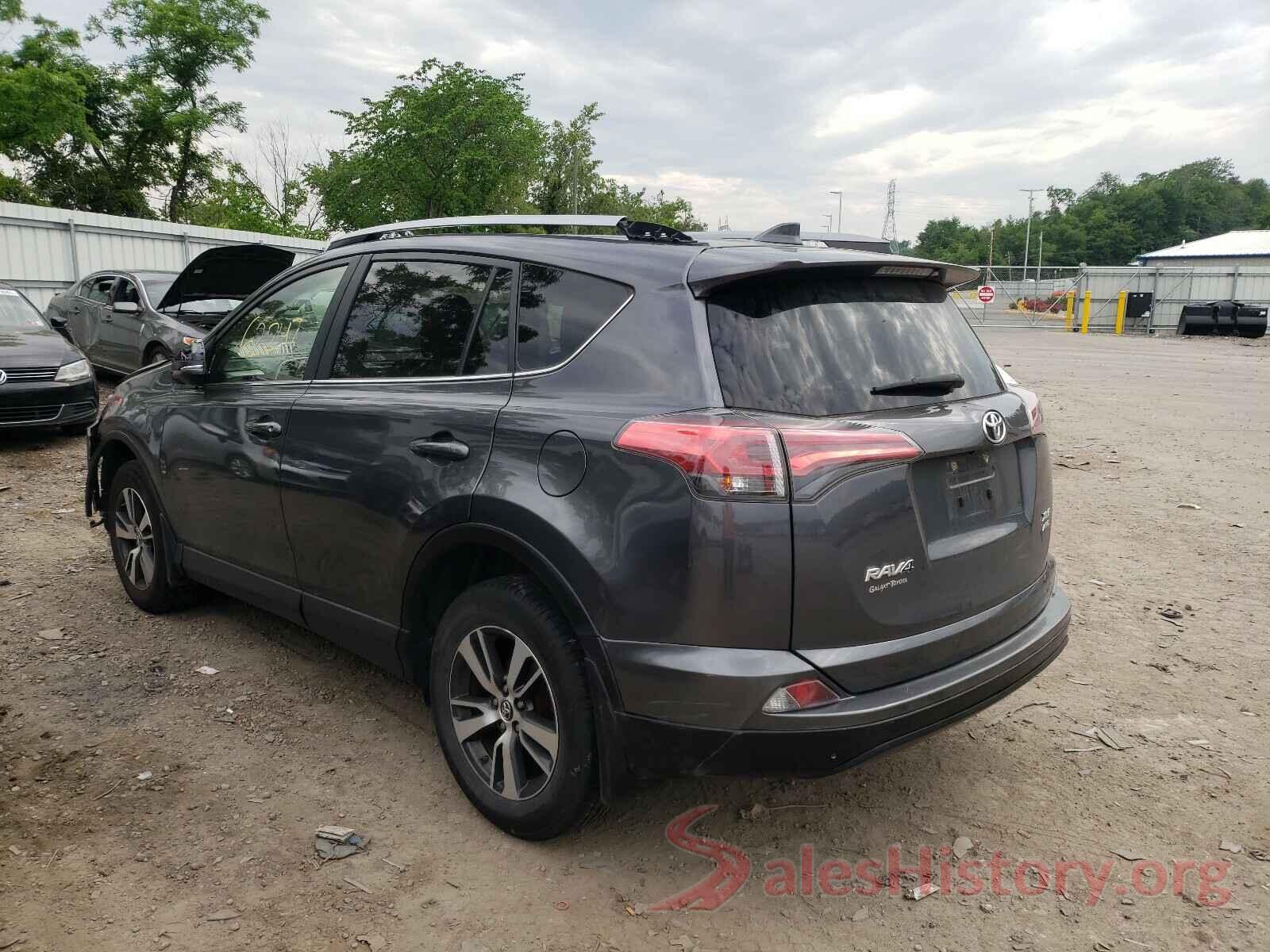 JTMRFREV1HD210285 2017 TOYOTA RAV4