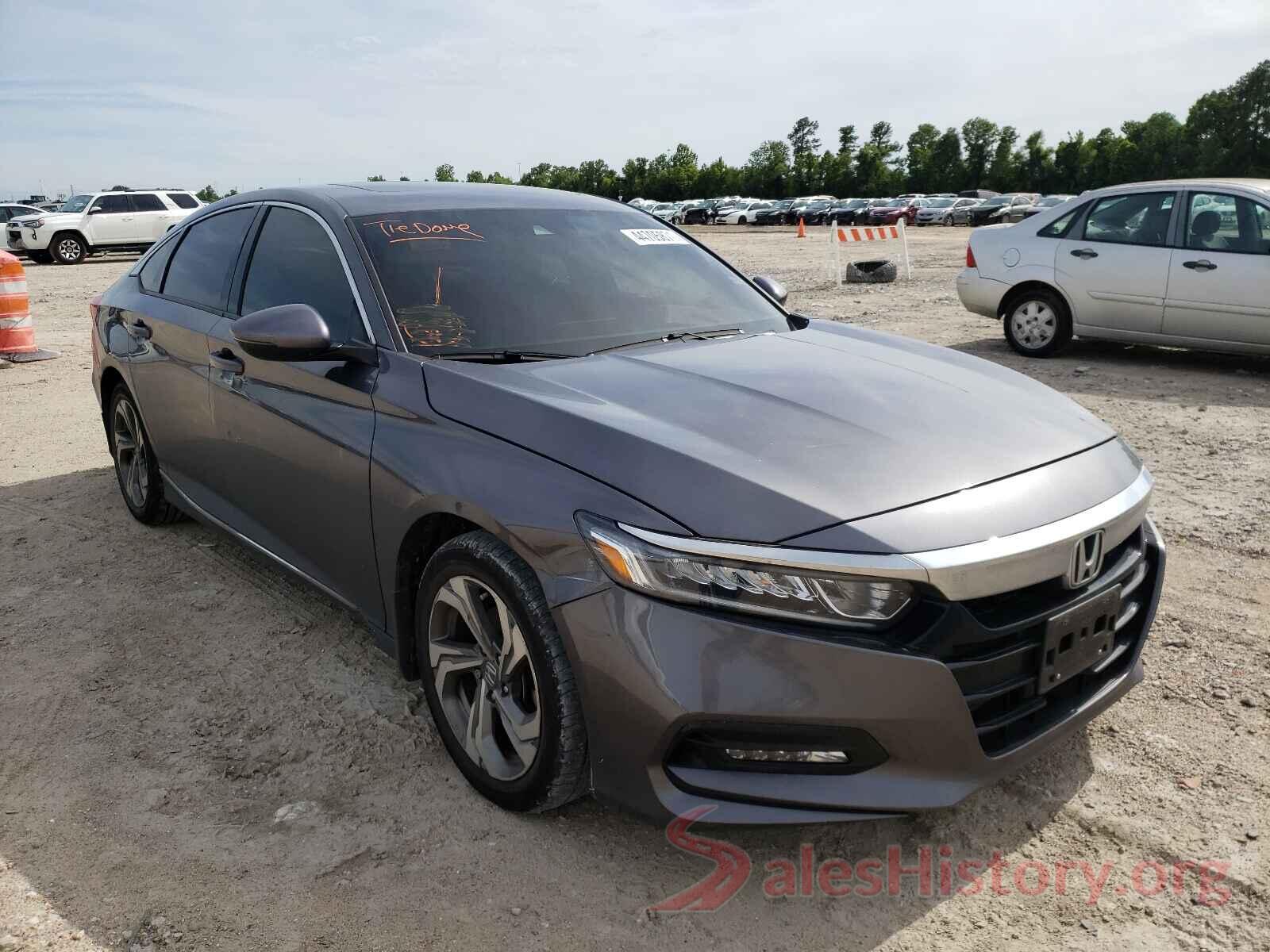 1HGCV1F52JA185303 2018 HONDA ACCORD