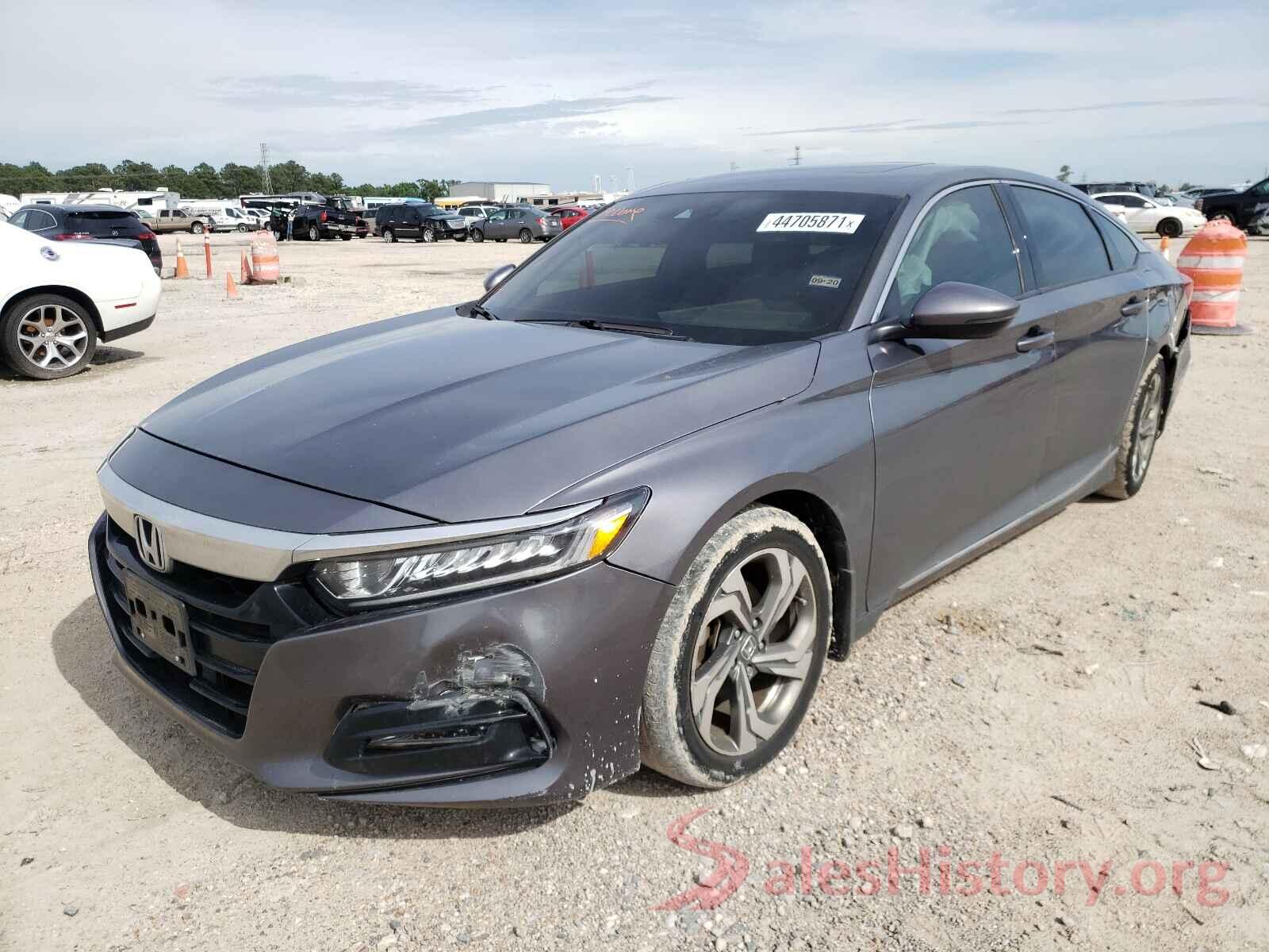 1HGCV1F52JA185303 2018 HONDA ACCORD