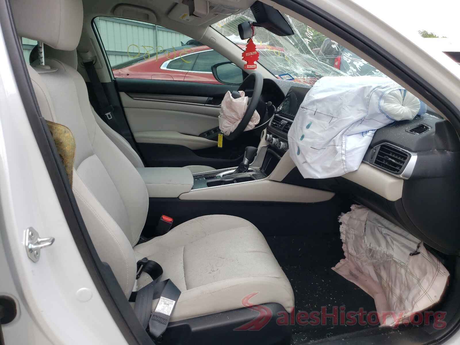 1HGCV1F10JA208154 2018 HONDA ACCORD