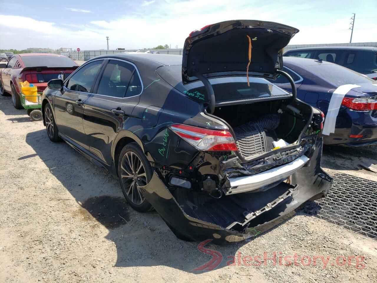 4T1B11HKXKU702304 2019 TOYOTA CAMRY