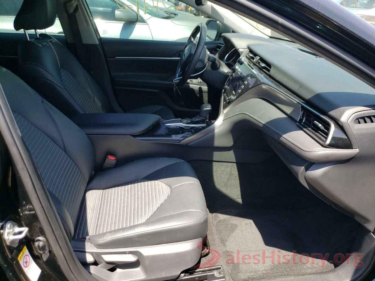 4T1B11HKXKU702304 2019 TOYOTA CAMRY