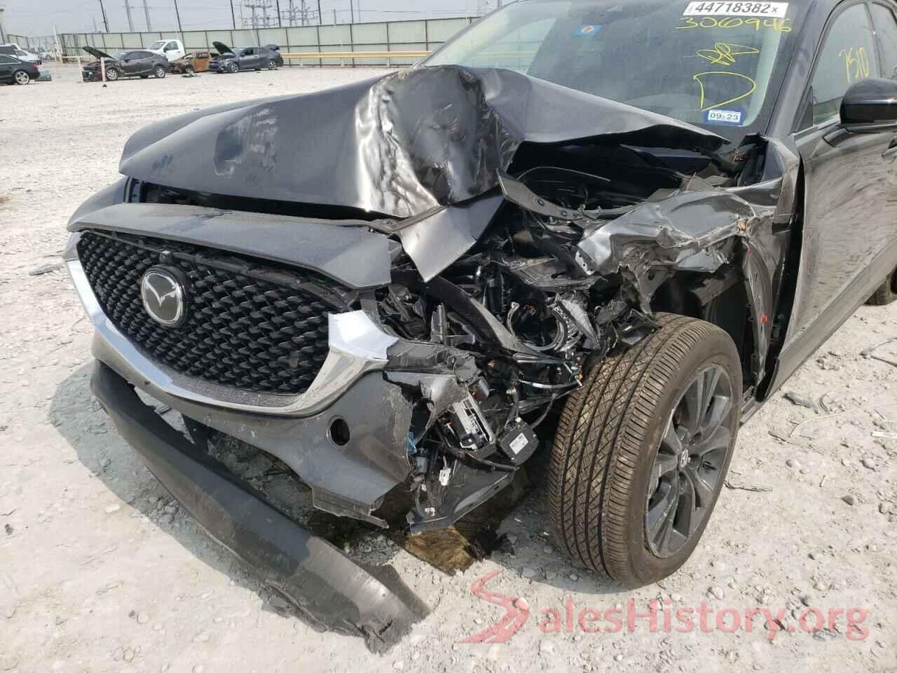 3MVDMBEY8MM306946 2021 MAZDA CX30