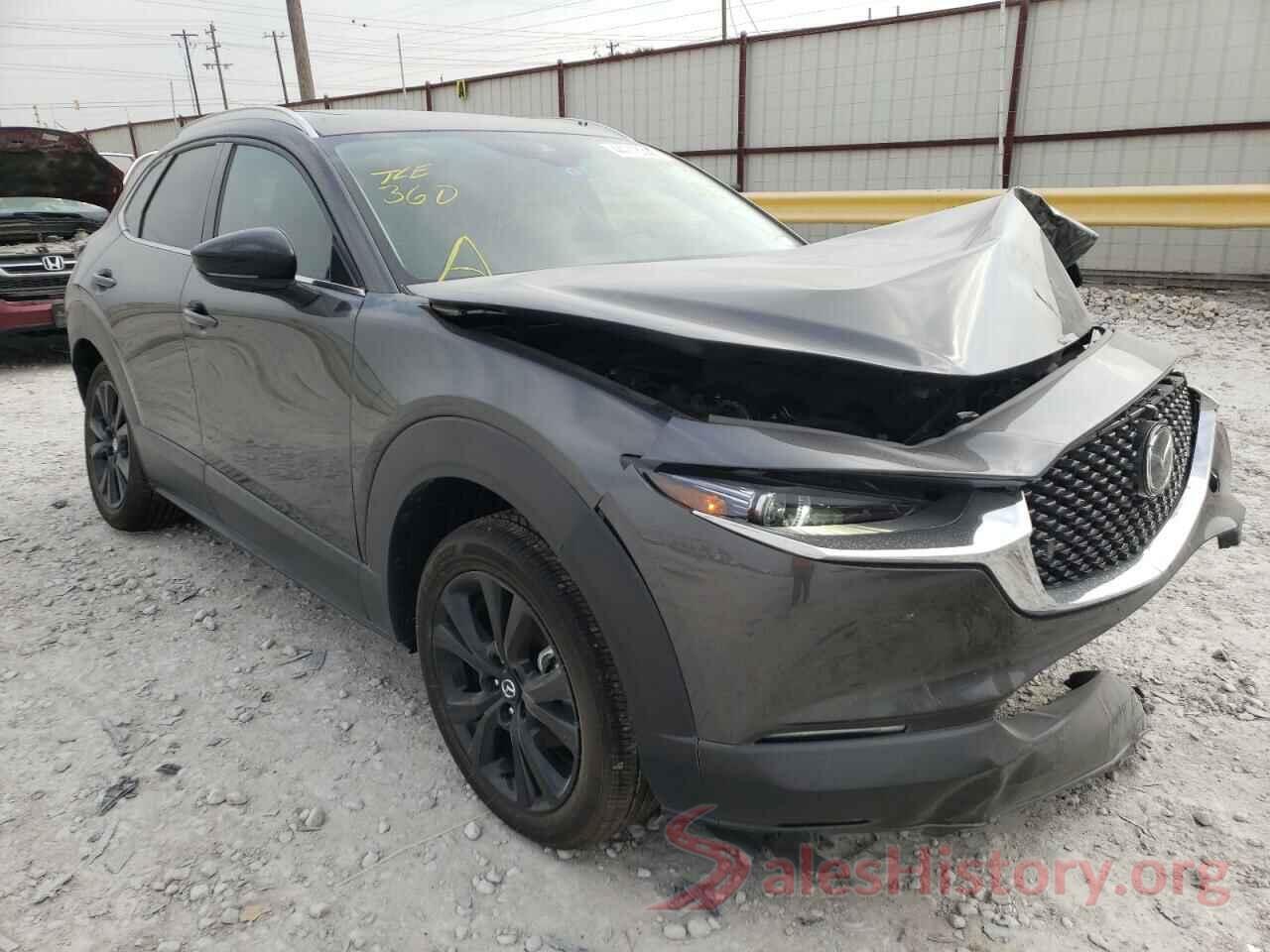 3MVDMBEY8MM306946 2021 MAZDA CX30