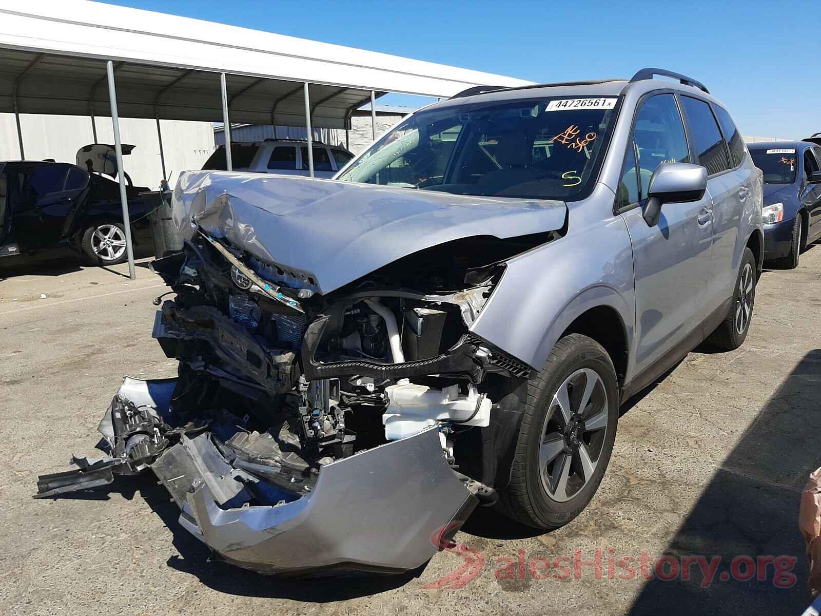 JF2SJAGC6JH435718 2018 SUBARU FORESTER