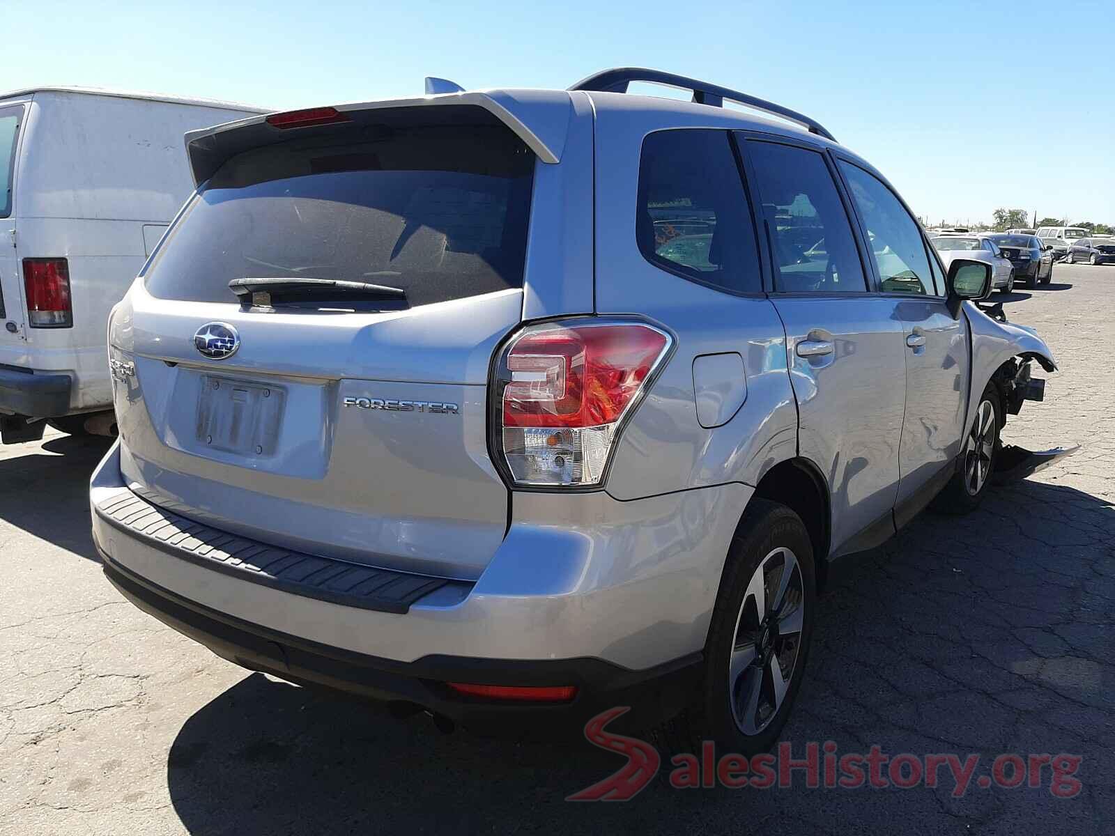 JF2SJAGC6JH435718 2018 SUBARU FORESTER