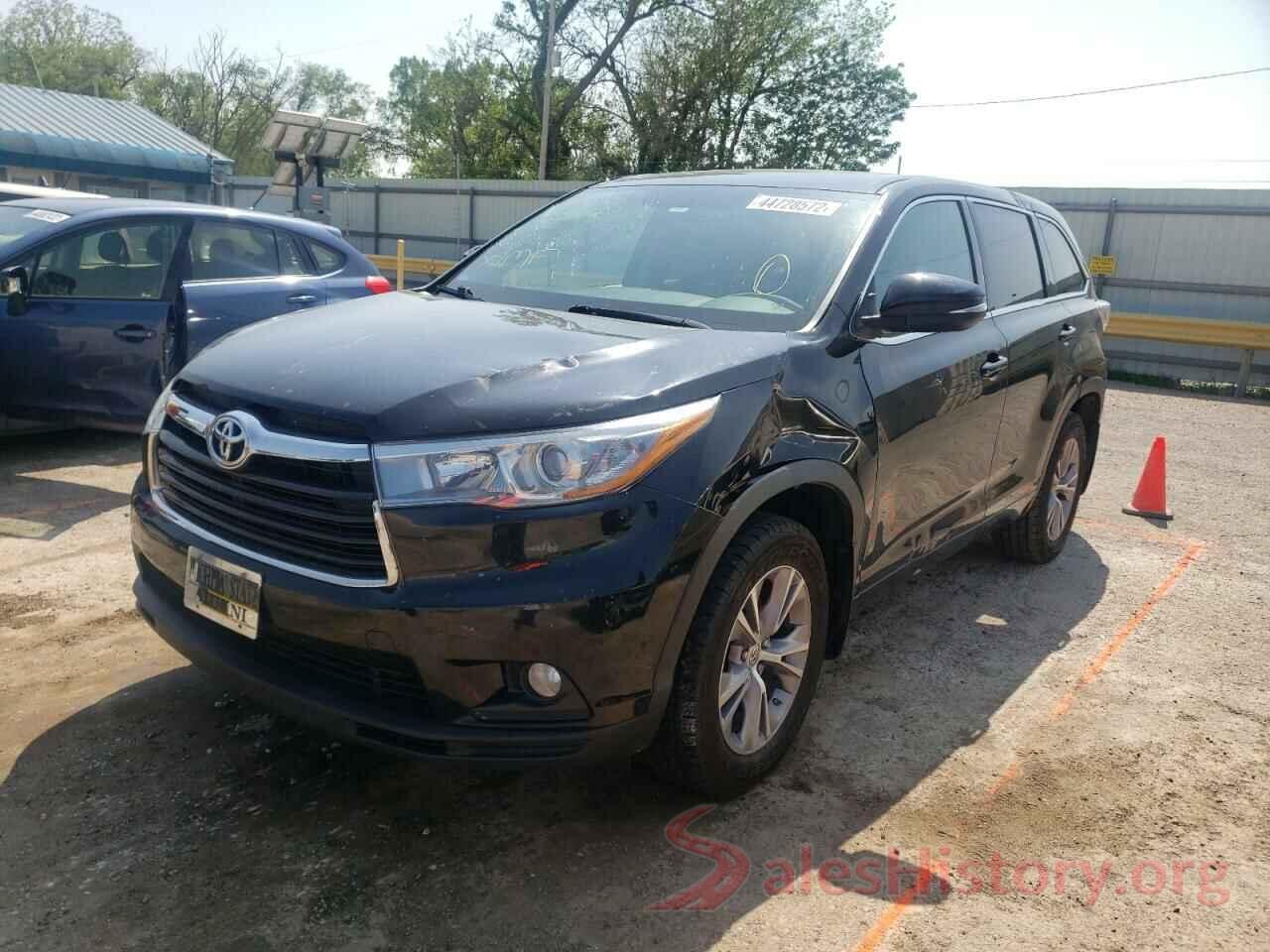 5TDBKRFH6FS135834 2015 TOYOTA HIGHLANDER