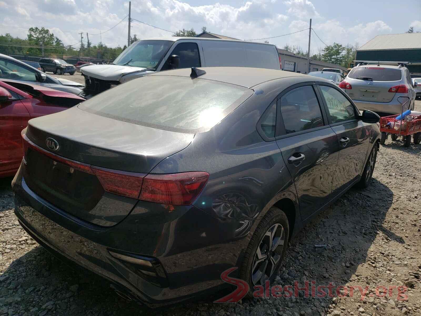 3KPF24AD2ME272754 2021 KIA FORTE