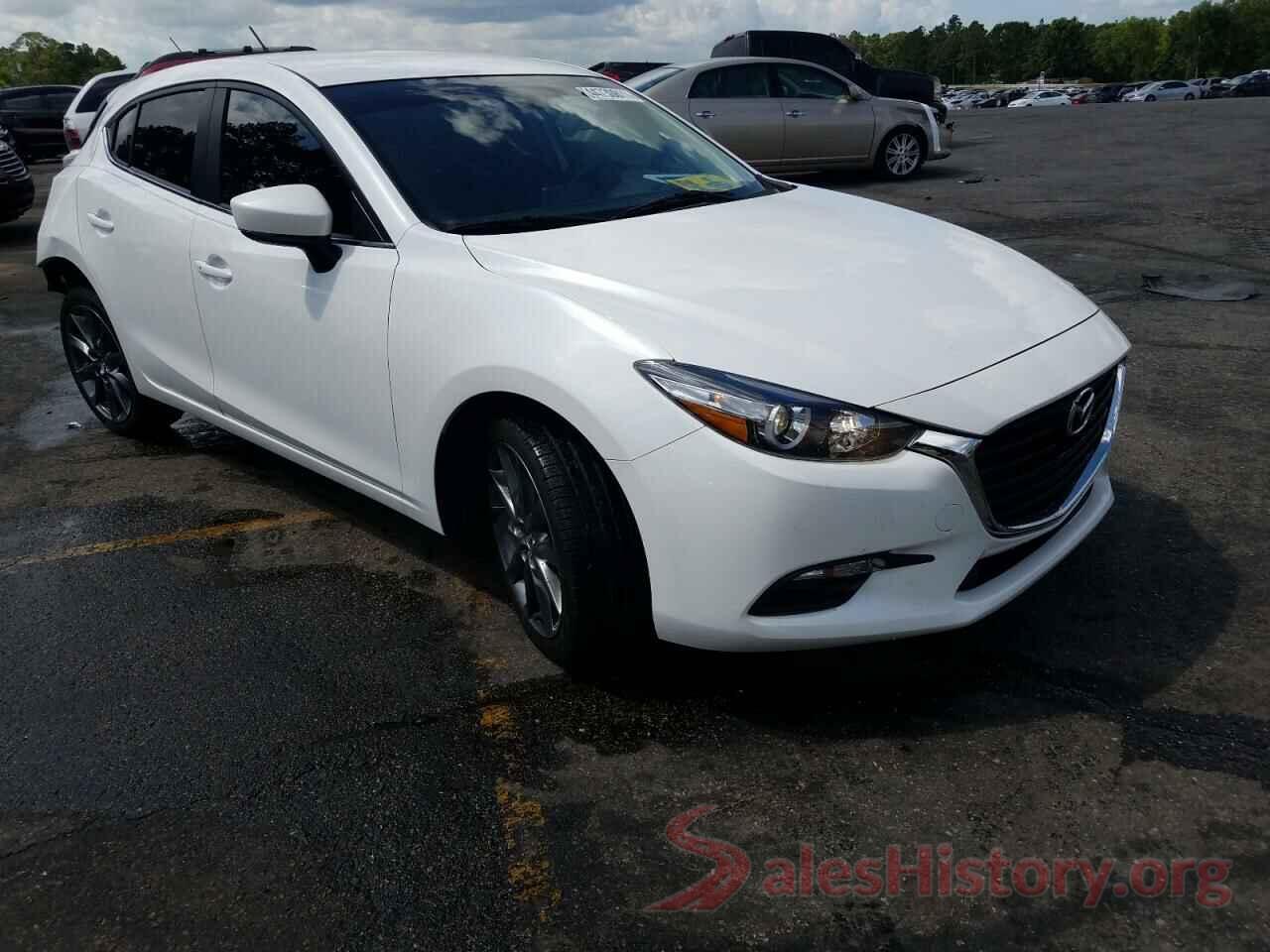 3MZBN1L39JM242075 2018 MAZDA 3