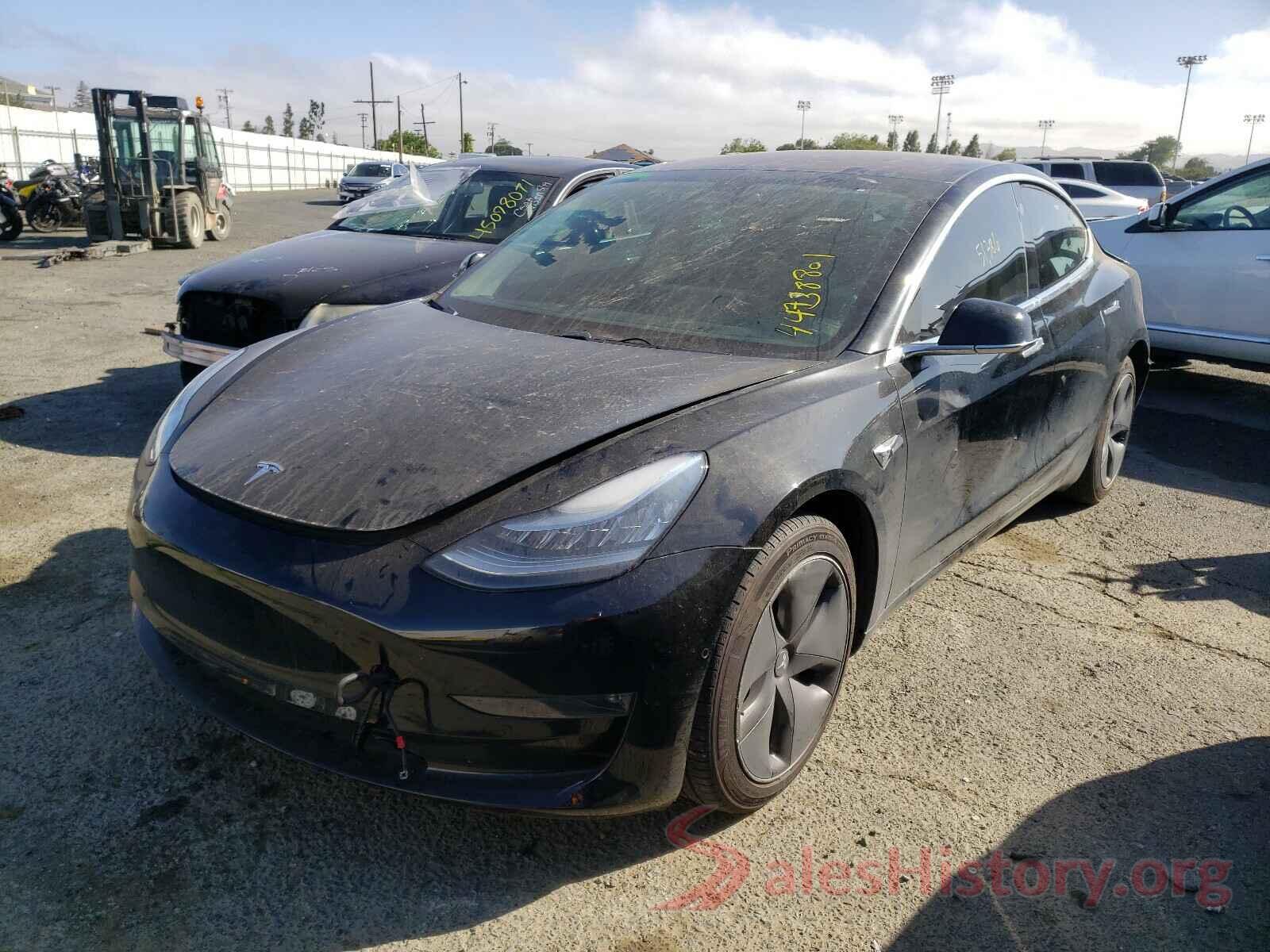 5YJ3E1EB0JF073306 2018 TESLA MODEL 3