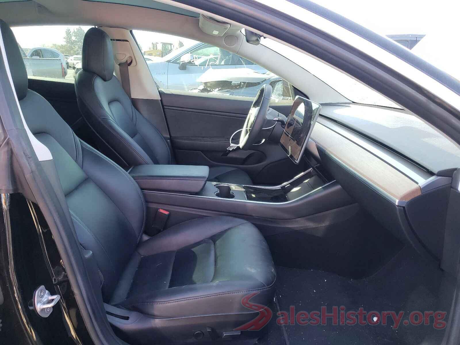 5YJ3E1EB0JF073306 2018 TESLA MODEL 3