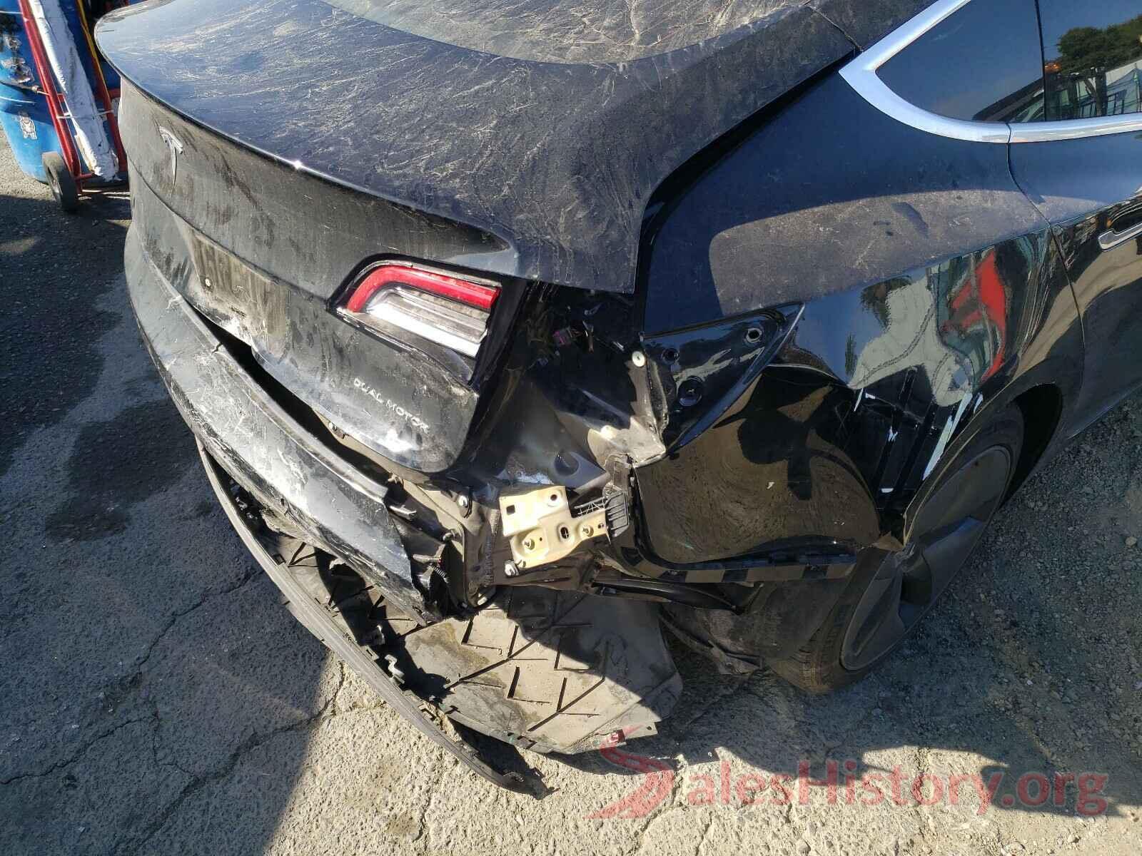 5YJ3E1EB0JF073306 2018 TESLA MODEL 3