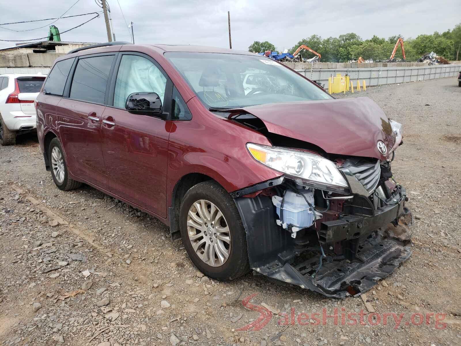 5TDYZ3DC3HS851085 2017 TOYOTA SIENNA