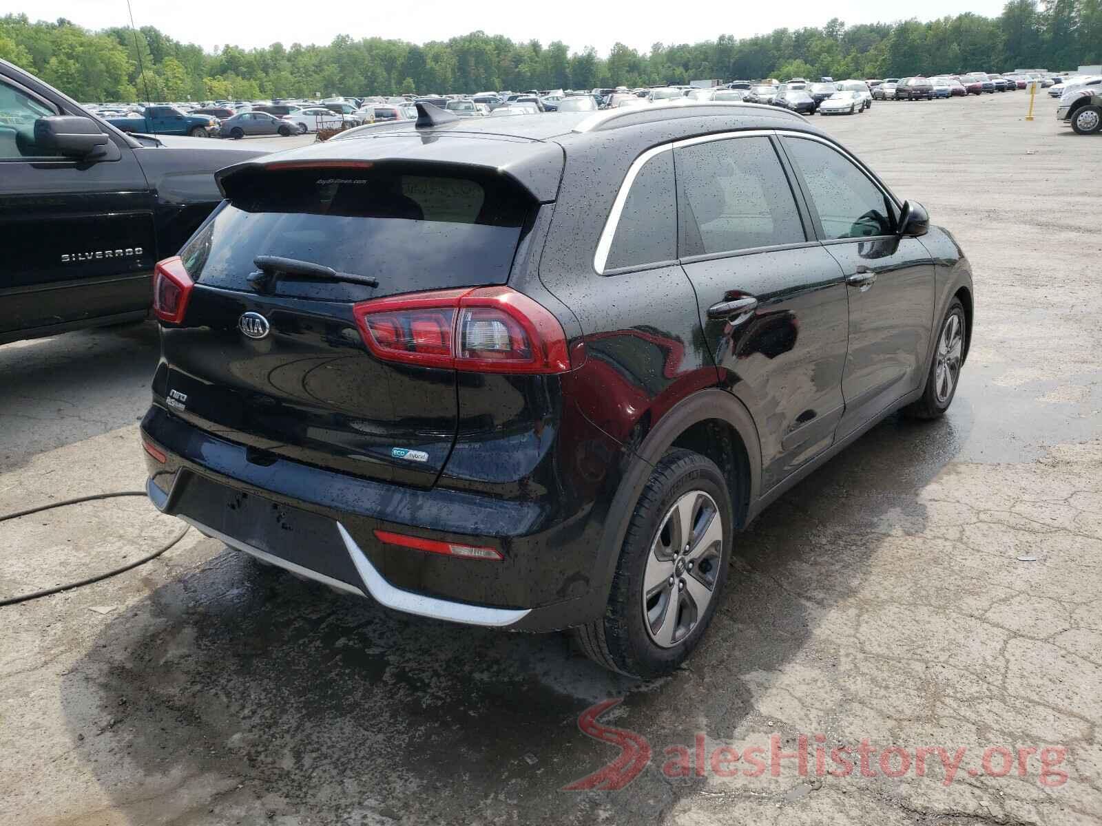 KNDCB3LC8J5204595 2018 KIA NIRO