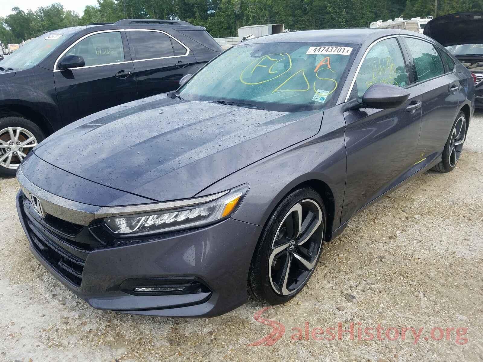 1HGCV1F35JA216896 2018 HONDA ACCORD