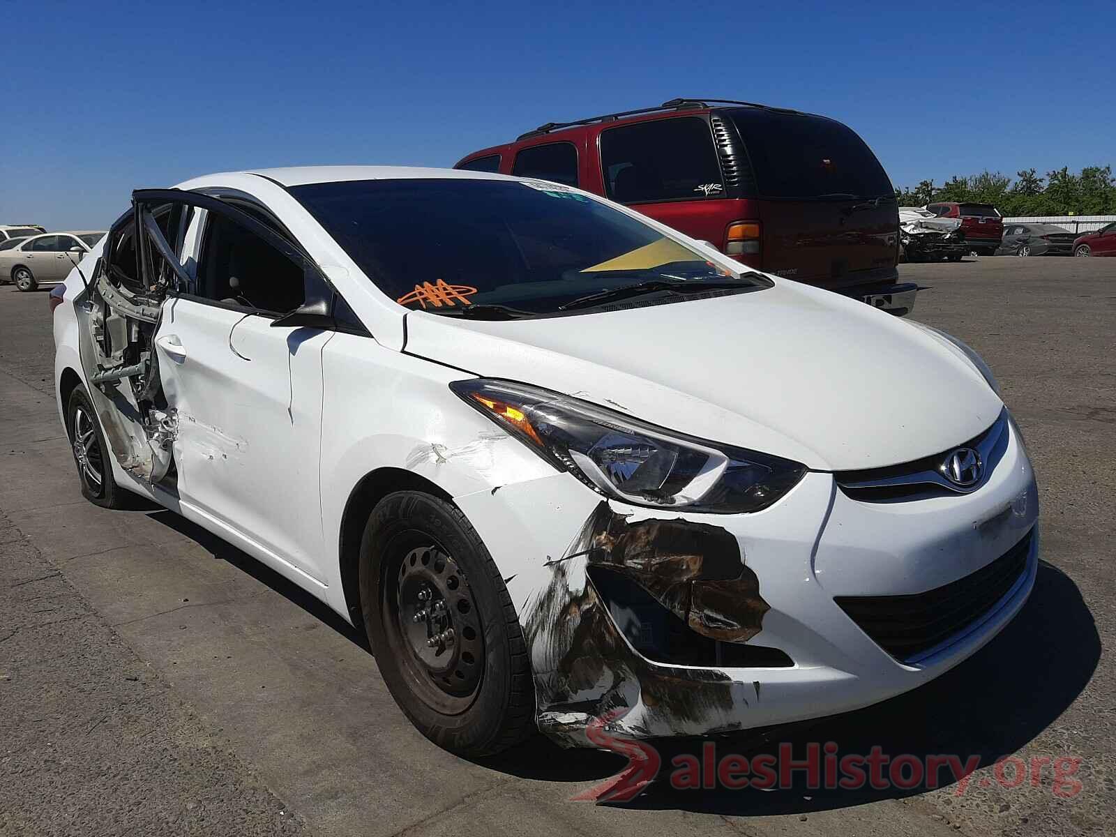 5NPDH4AE8GH718176 2016 HYUNDAI ELANTRA