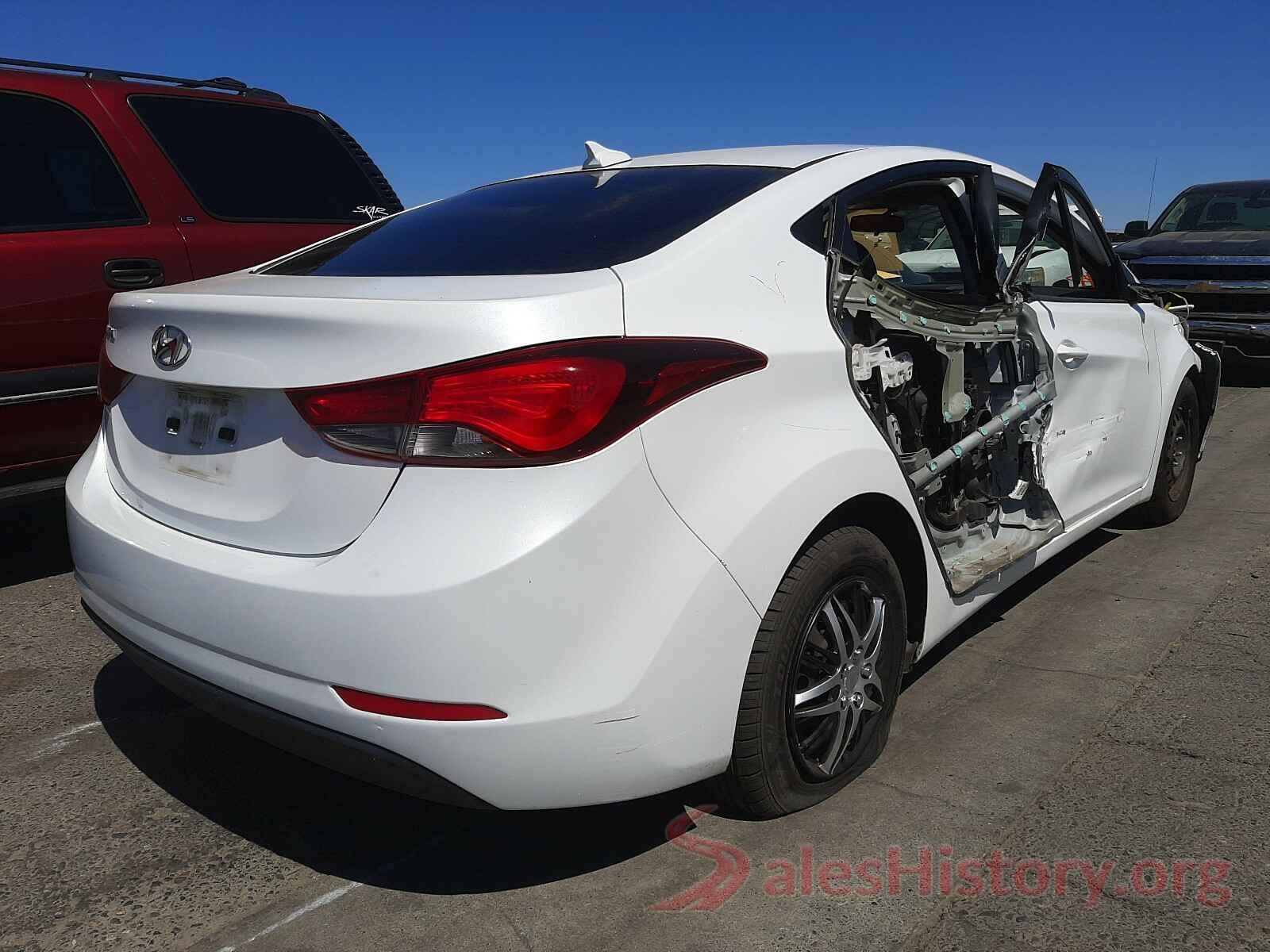 5NPDH4AE8GH718176 2016 HYUNDAI ELANTRA