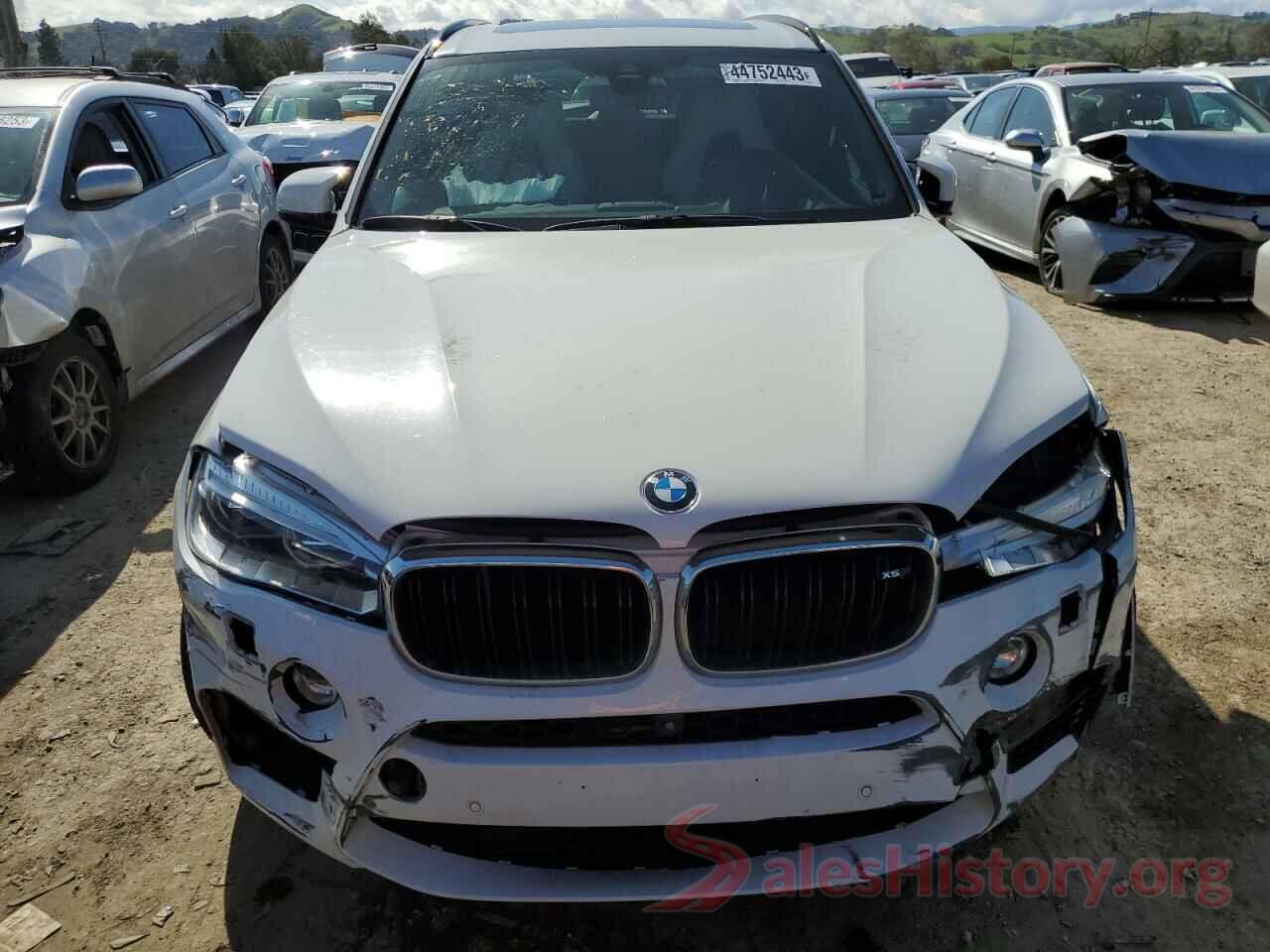 5YMKT6C55J0Y84262 2018 BMW X5