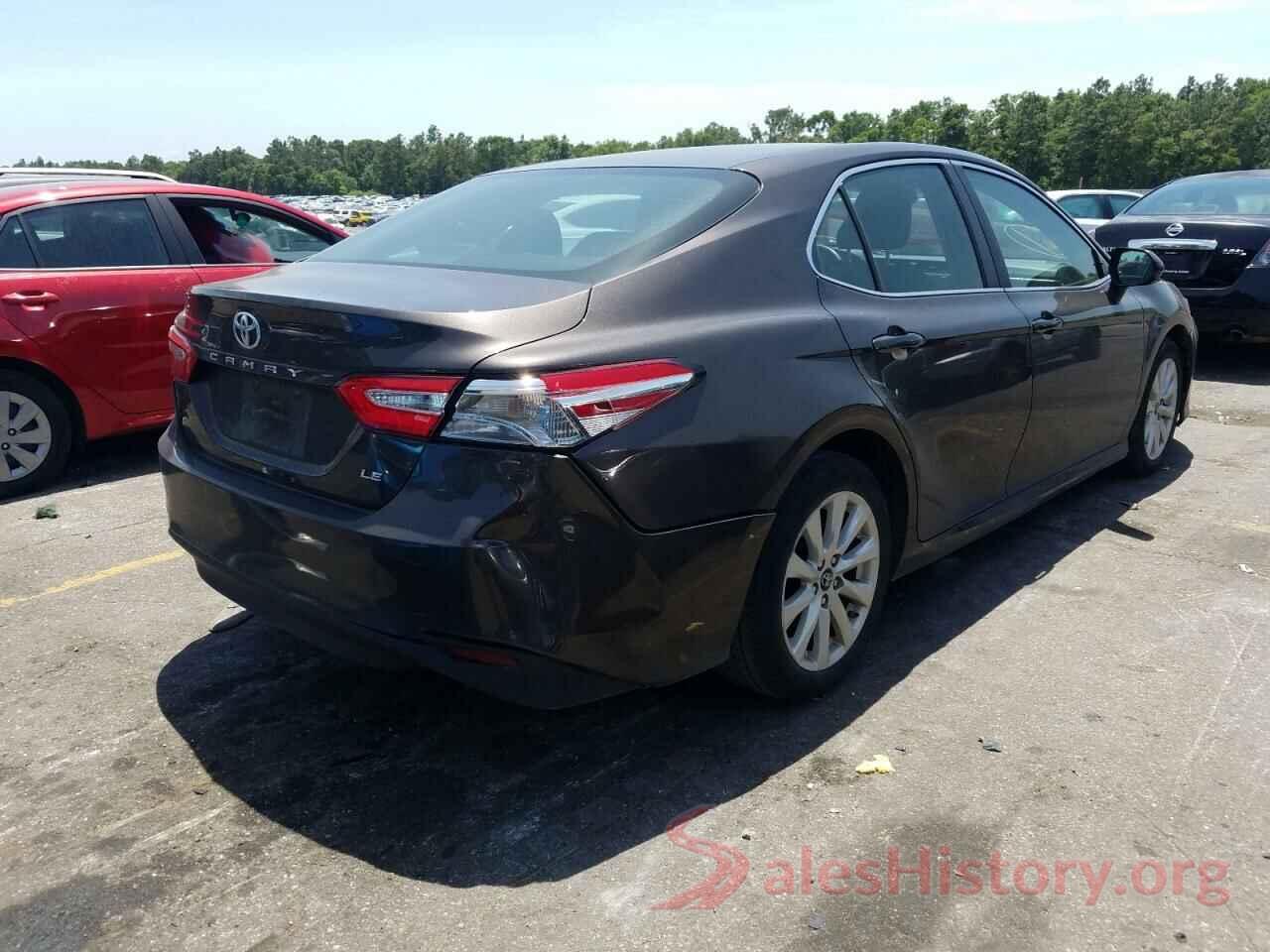 4T1B11HK3JU073418 2018 TOYOTA CAMRY