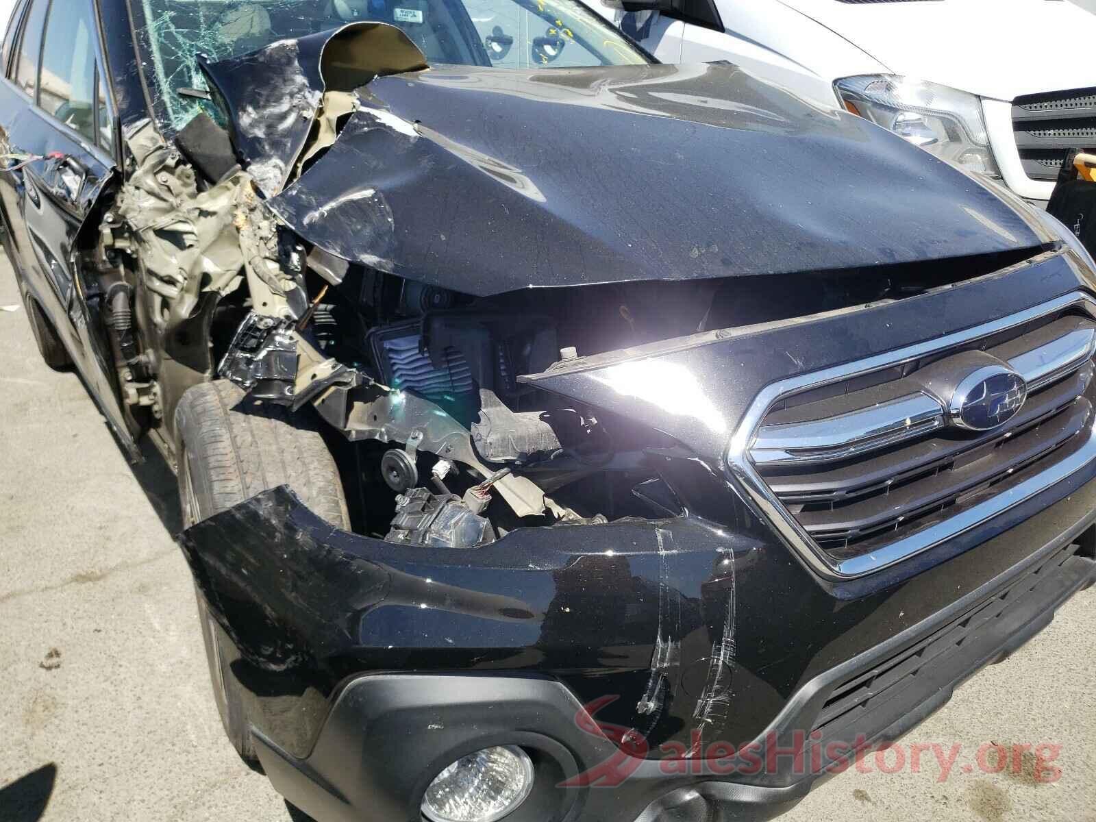 4S4BSANC3J3217002 2018 SUBARU OUTBACK