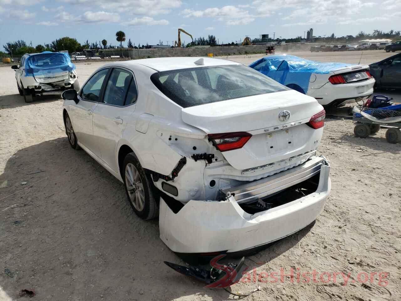 4T1C11AK6MU464517 2021 TOYOTA CAMRY