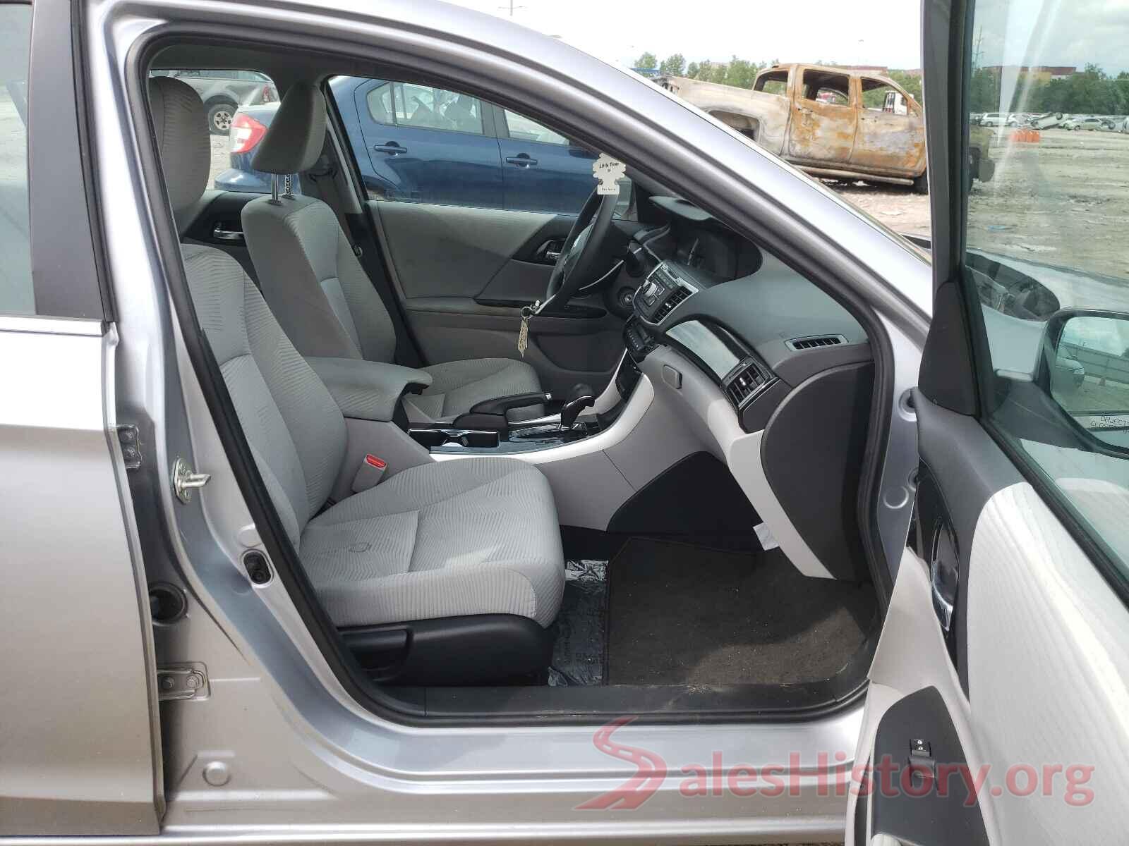 1HGCR2F34HA141077 2017 HONDA ACCORD