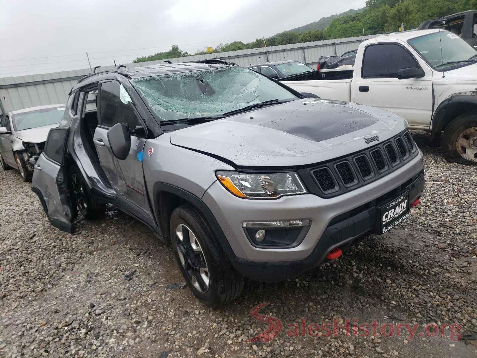 3C4NJDDB9JT441751 2018 JEEP COMPASS