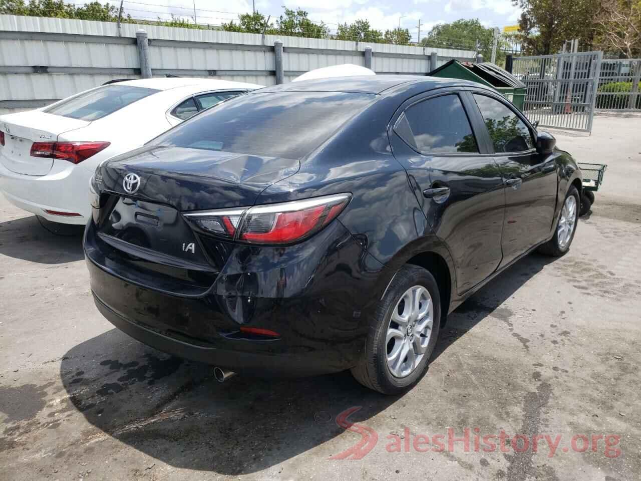 3MYDLBYV8JY333186 2018 TOYOTA YARIS