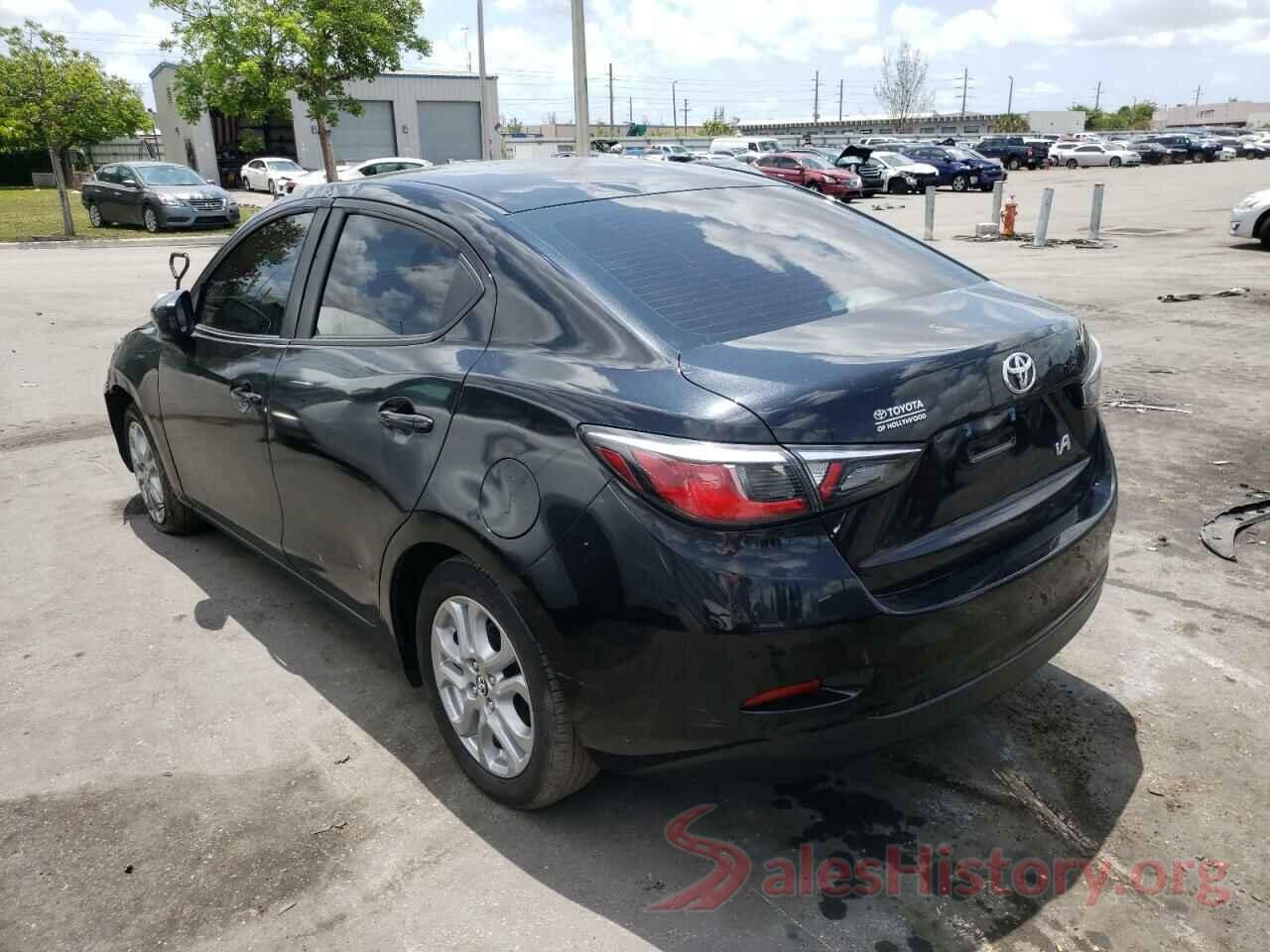 3MYDLBYV8JY333186 2018 TOYOTA YARIS