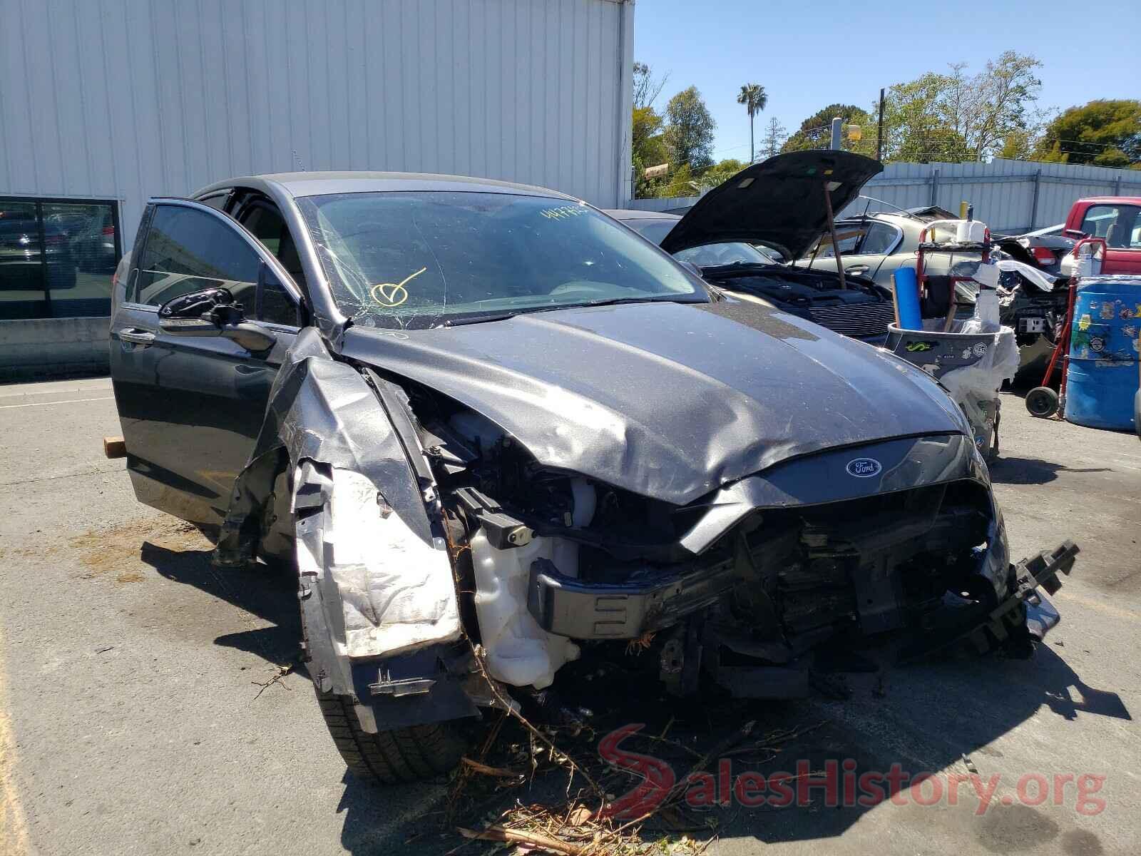 3FA6P0PU1JR127555 2018 FORD FUSION