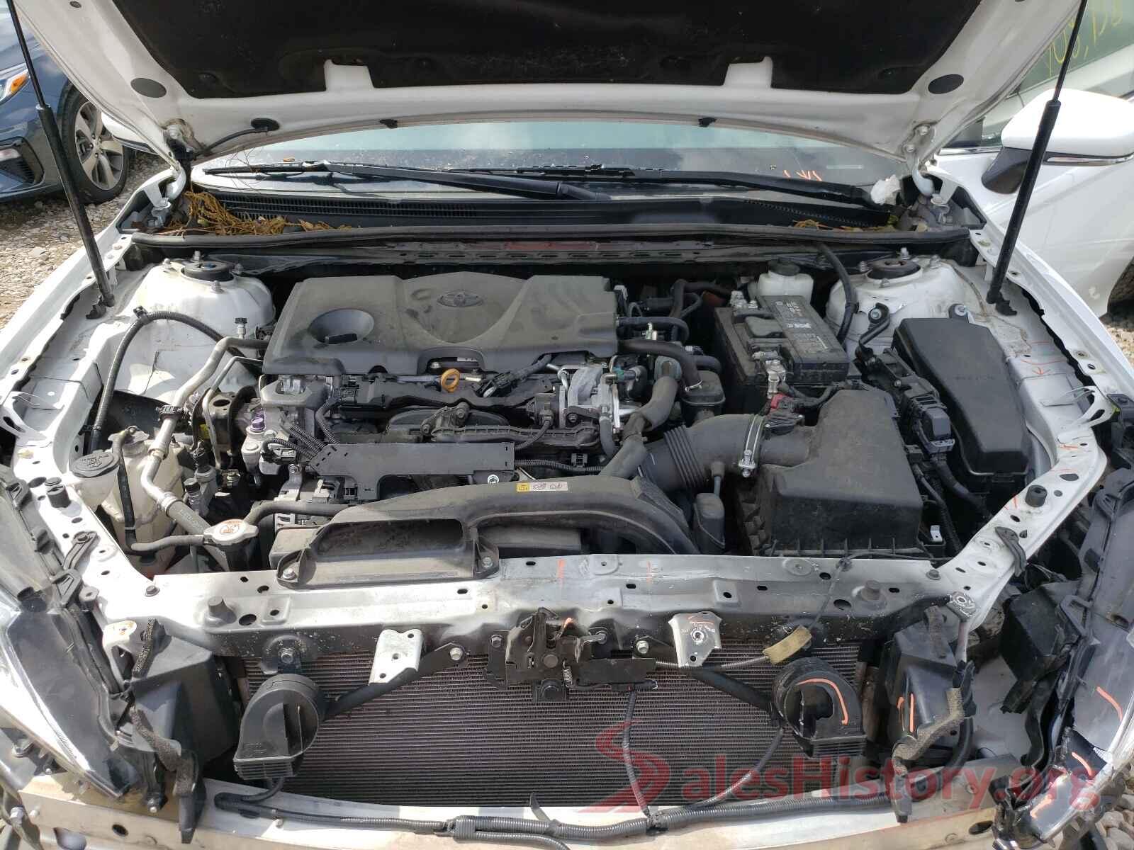 4T1B11HK5JU587349 2018 TOYOTA CAMRY