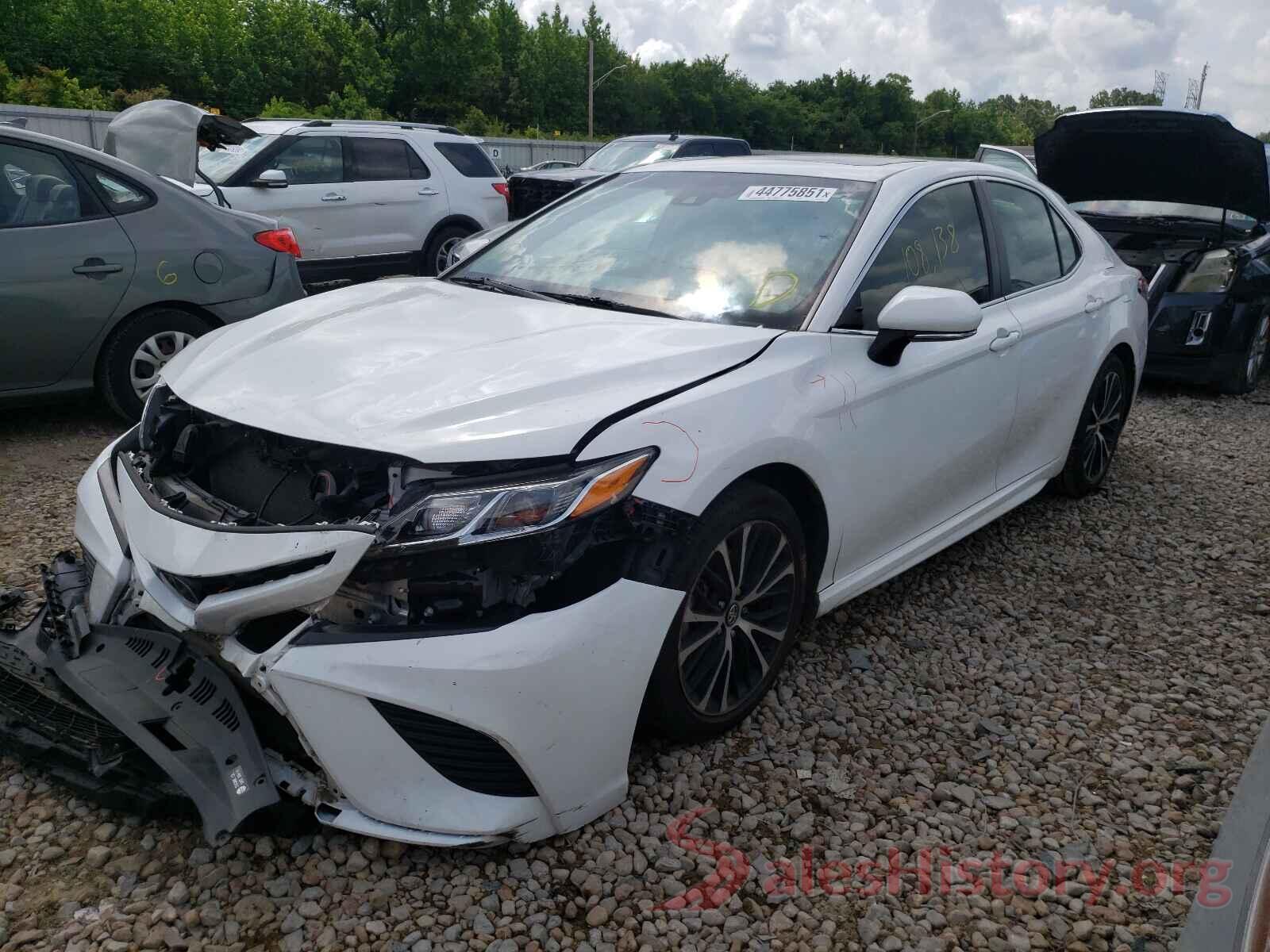 4T1B11HK5JU587349 2018 TOYOTA CAMRY