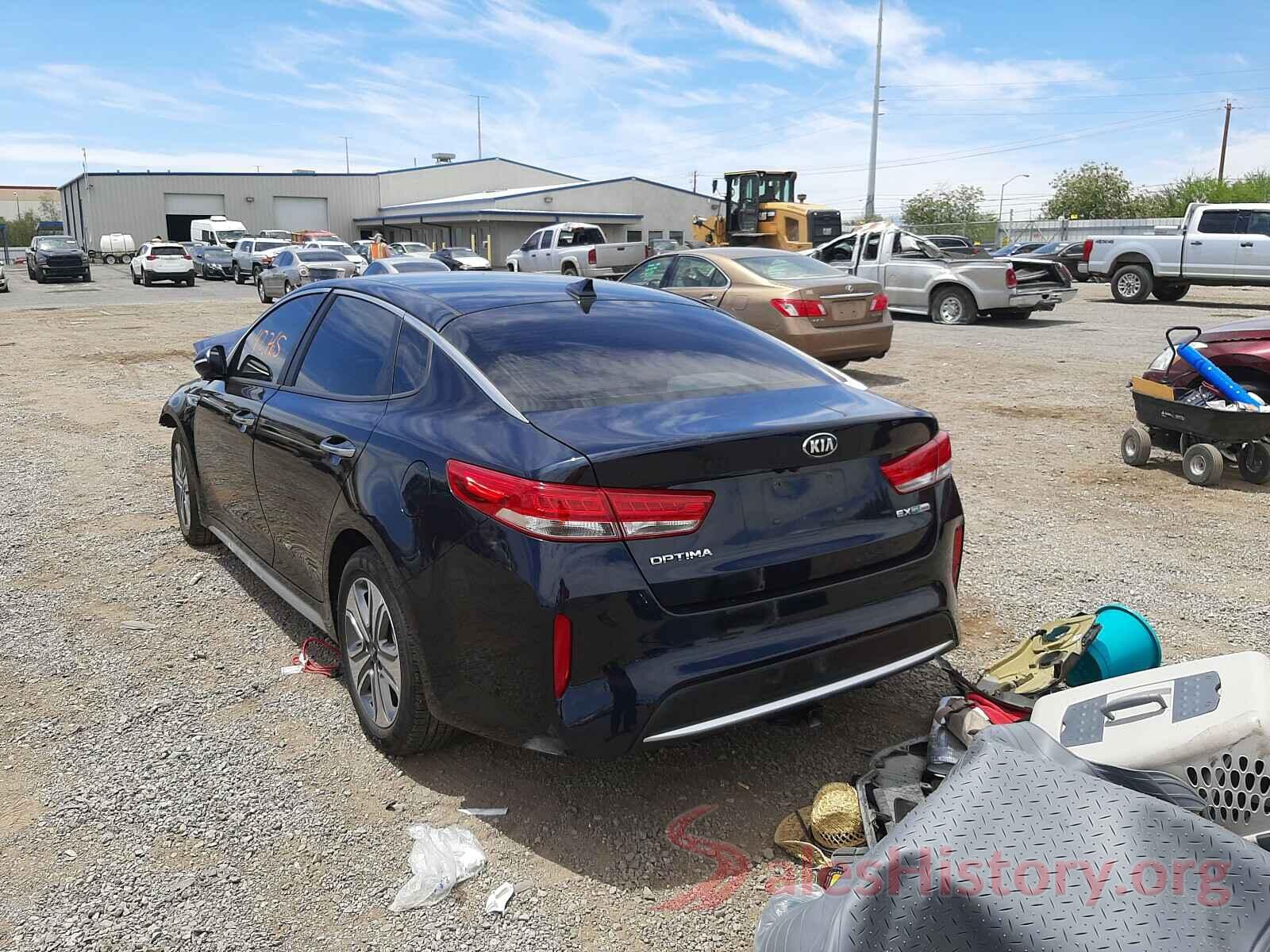 KNAGU4LE9H5015058 2017 KIA OPTIMA